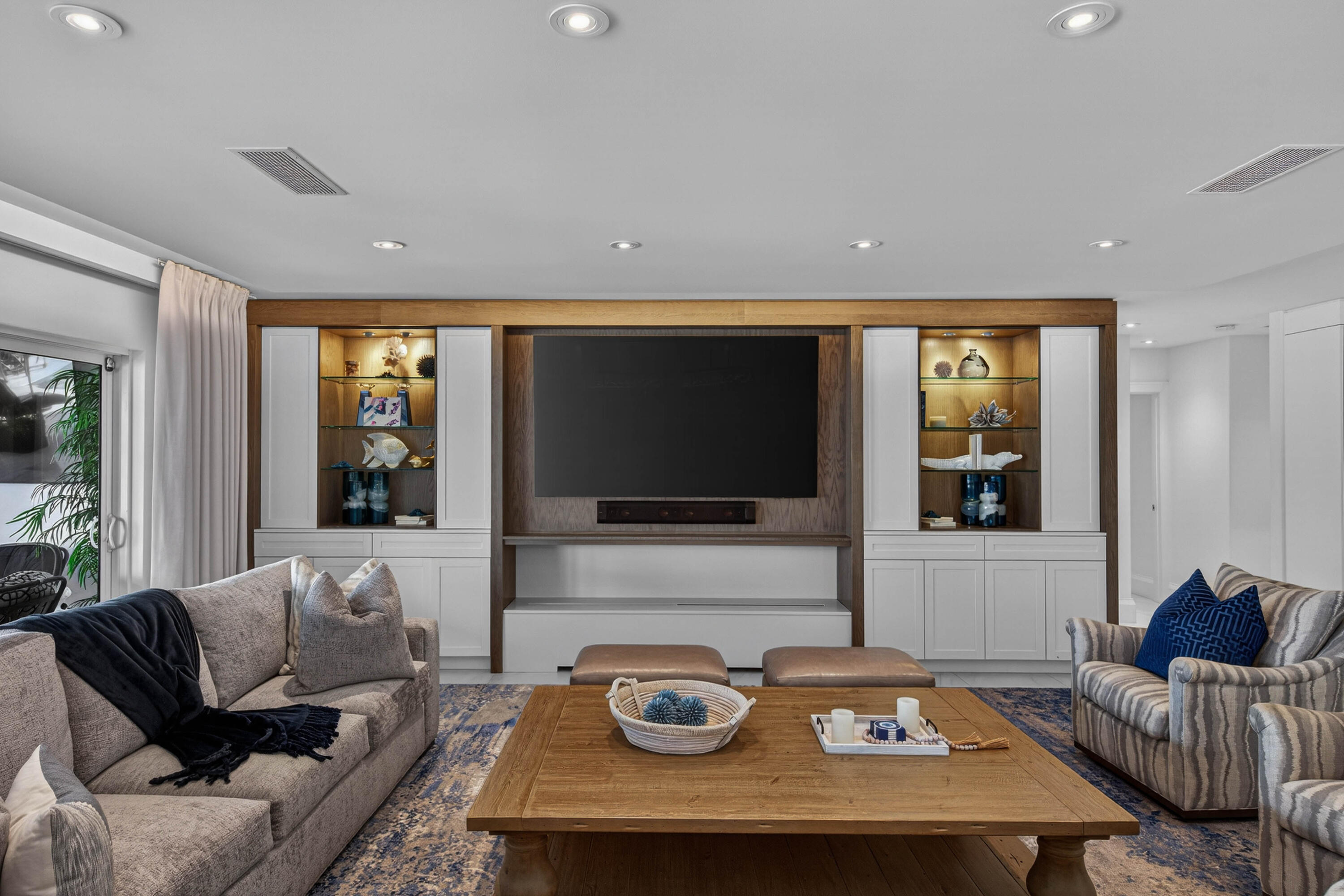 3109 NE 42nd Court