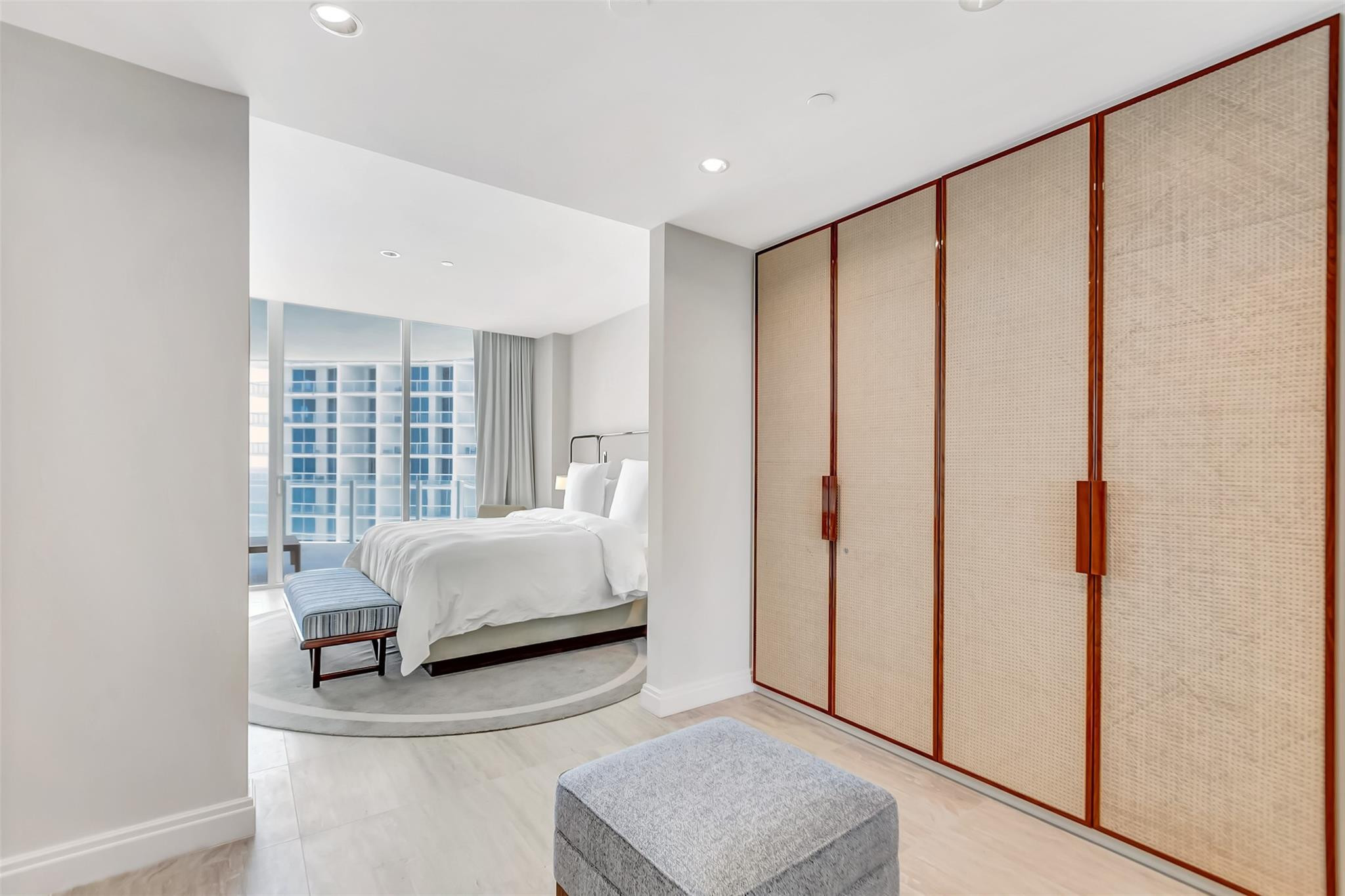 525 N Fort Lauderdale Beach Boulevard Unit: 1607