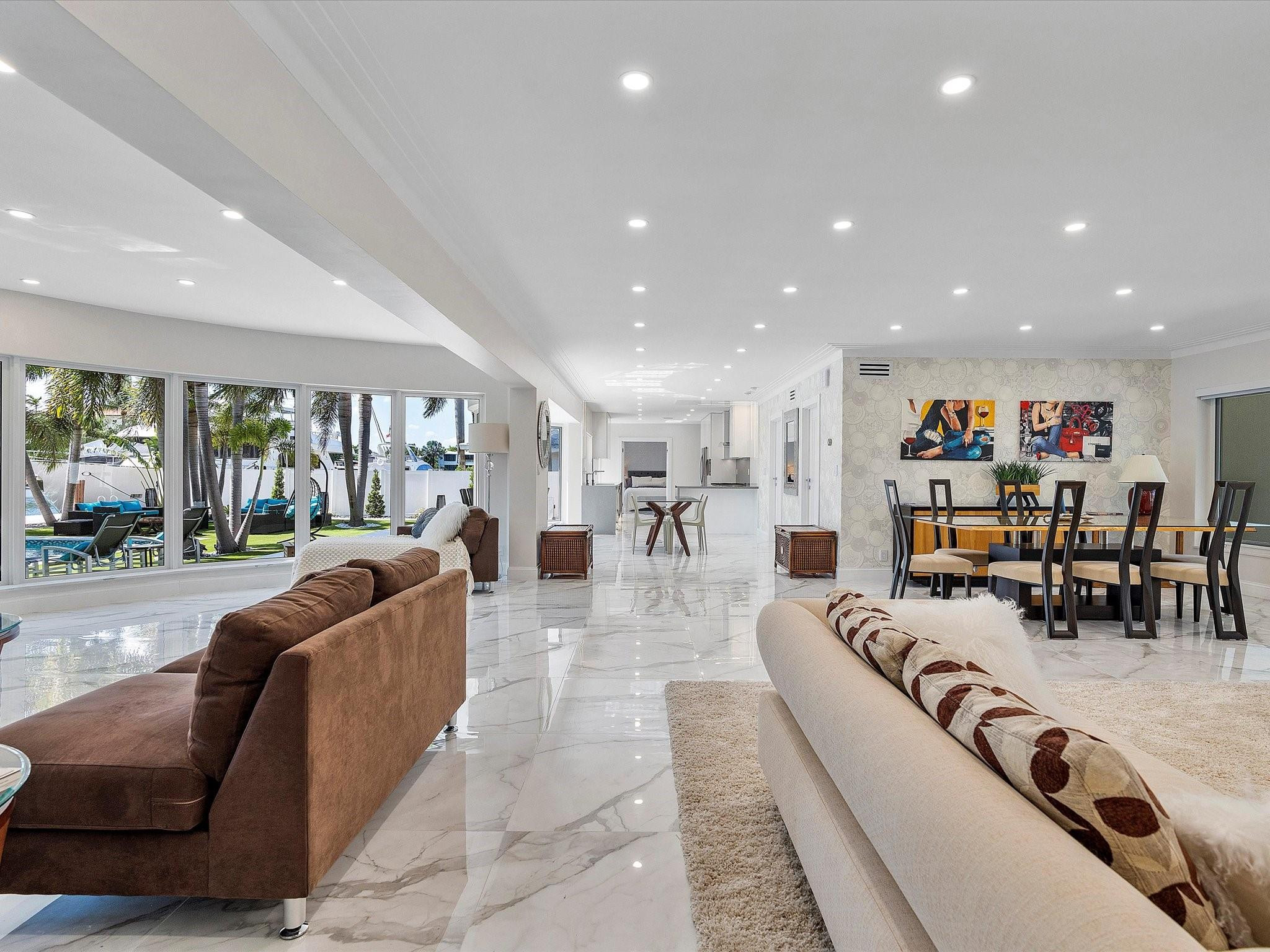 207 Royal Palm Drive