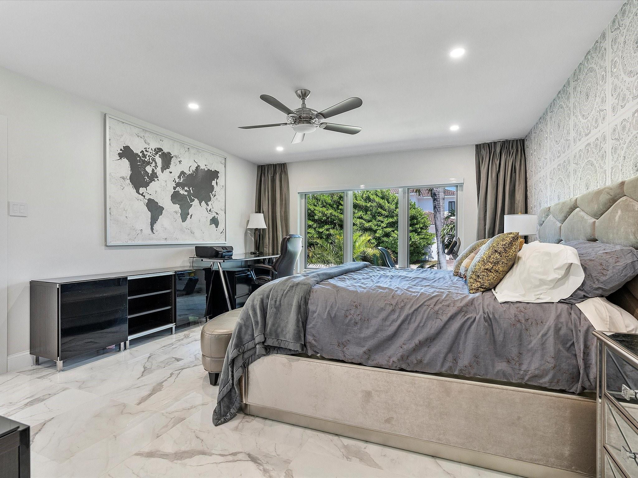 207 Royal Palm Drive