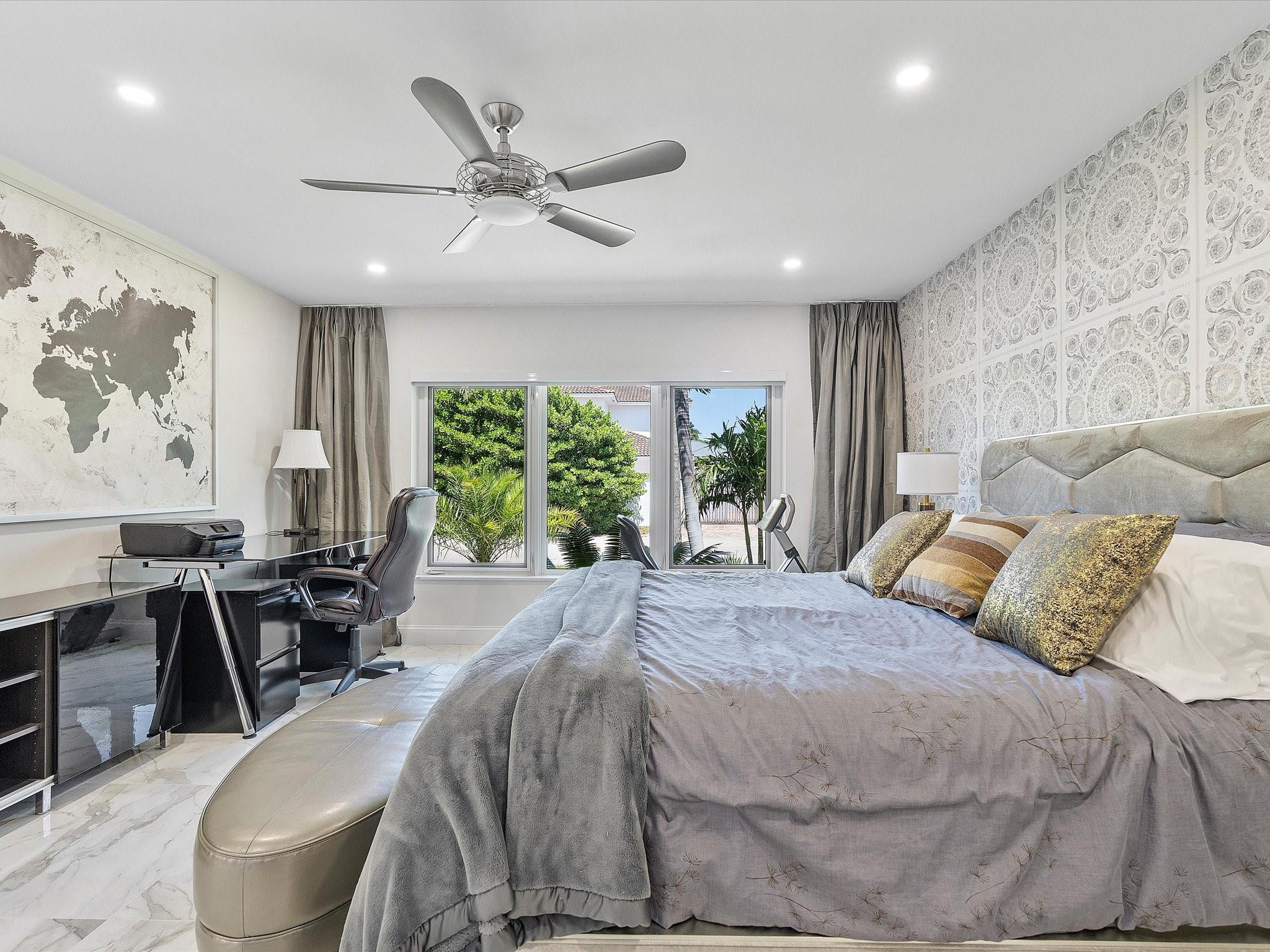 207 Royal Palm Drive