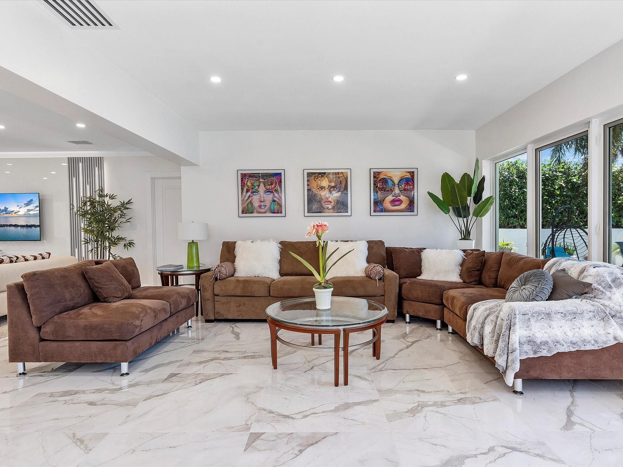 207 Royal Palm Drive