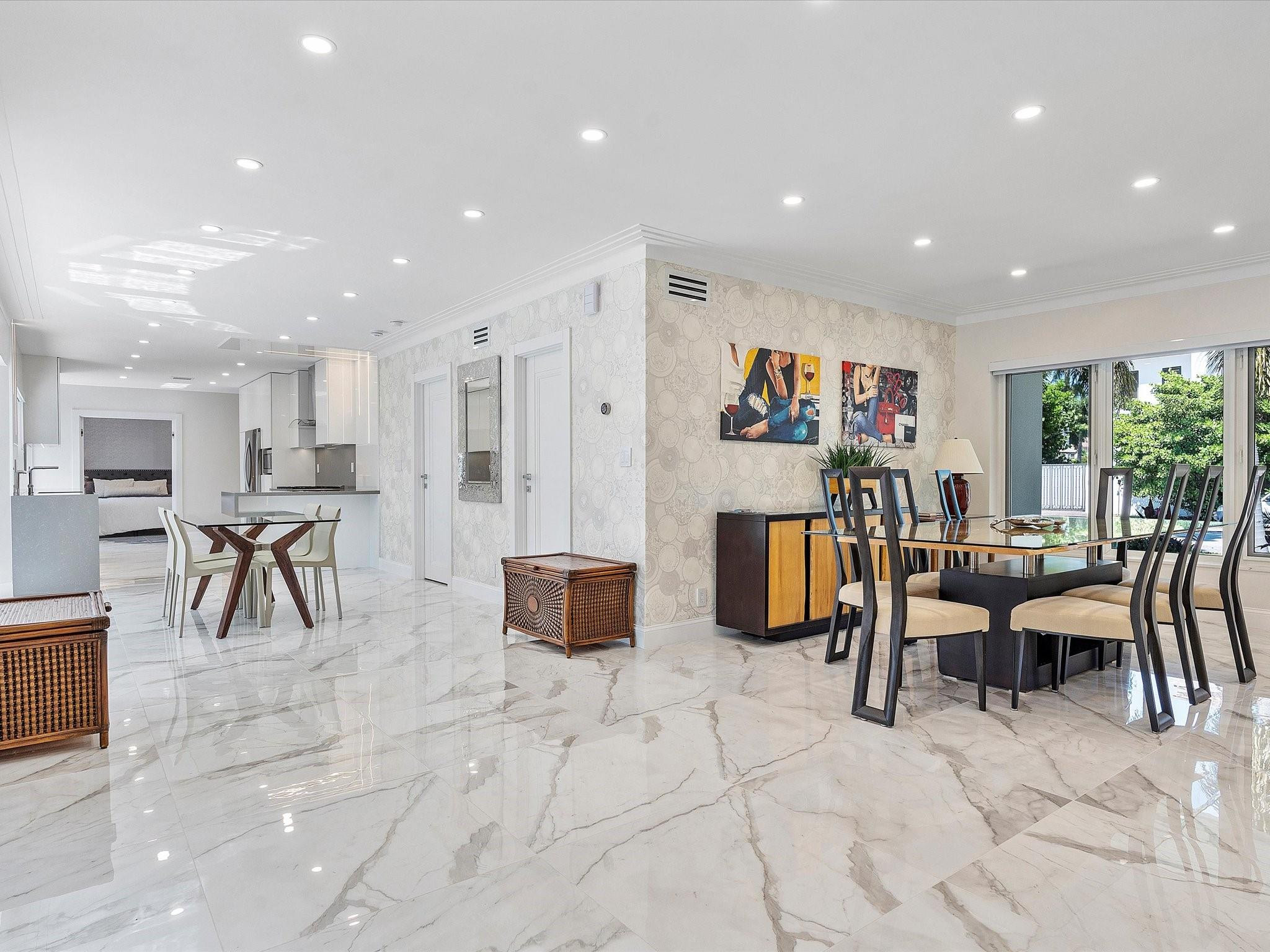 207 Royal Palm Drive