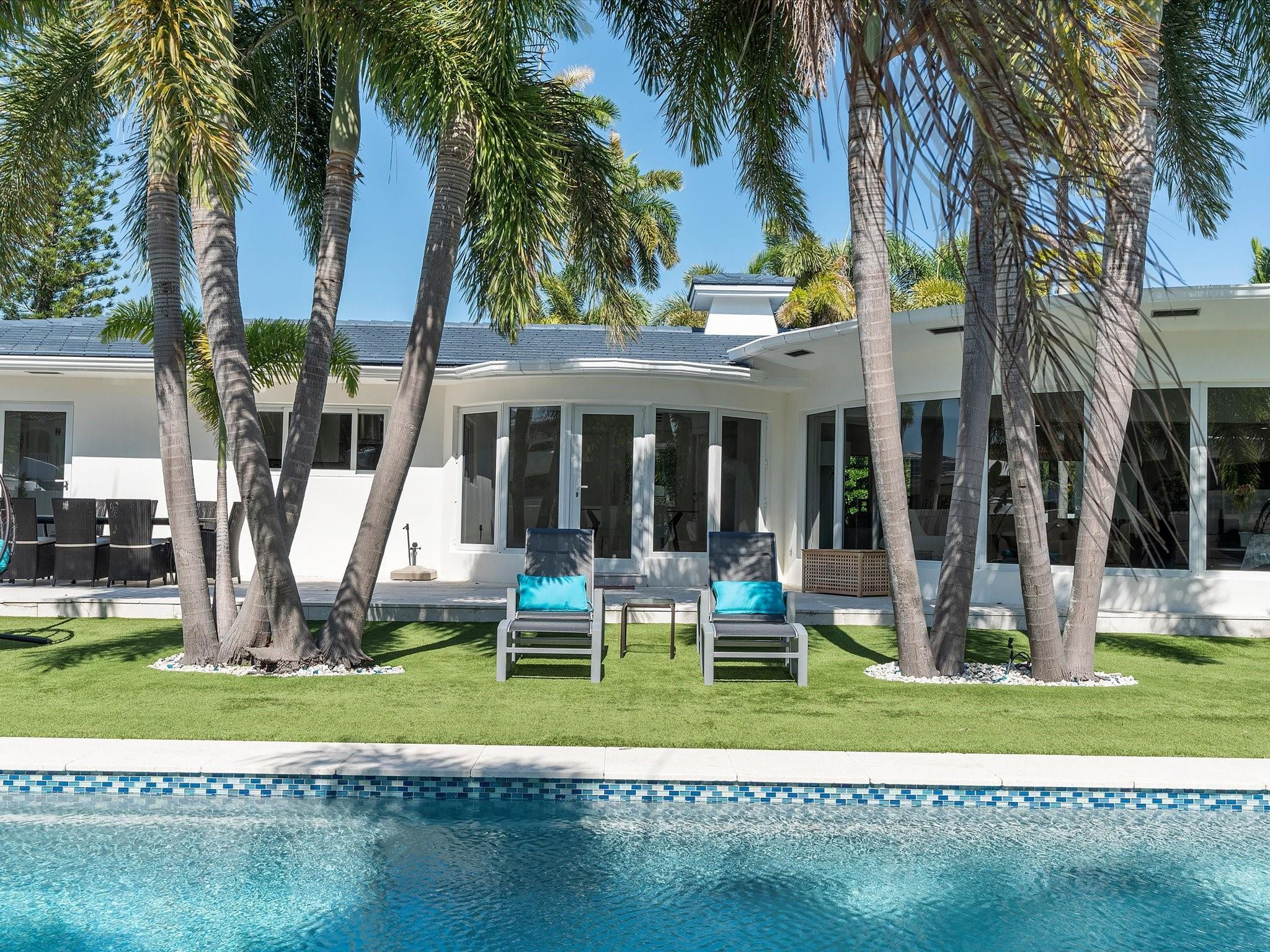 207 Royal Palm Drive