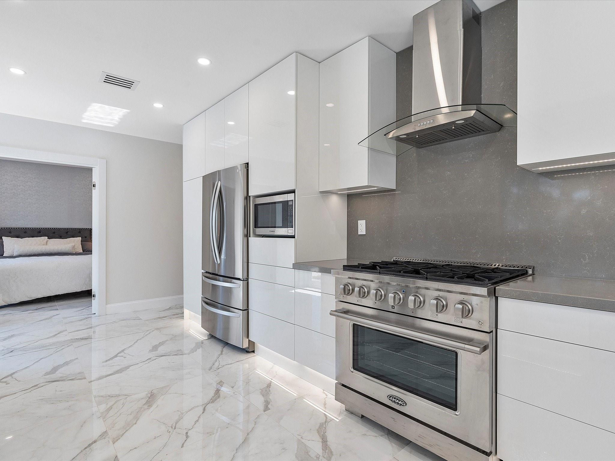 207 Royal Palm Drive