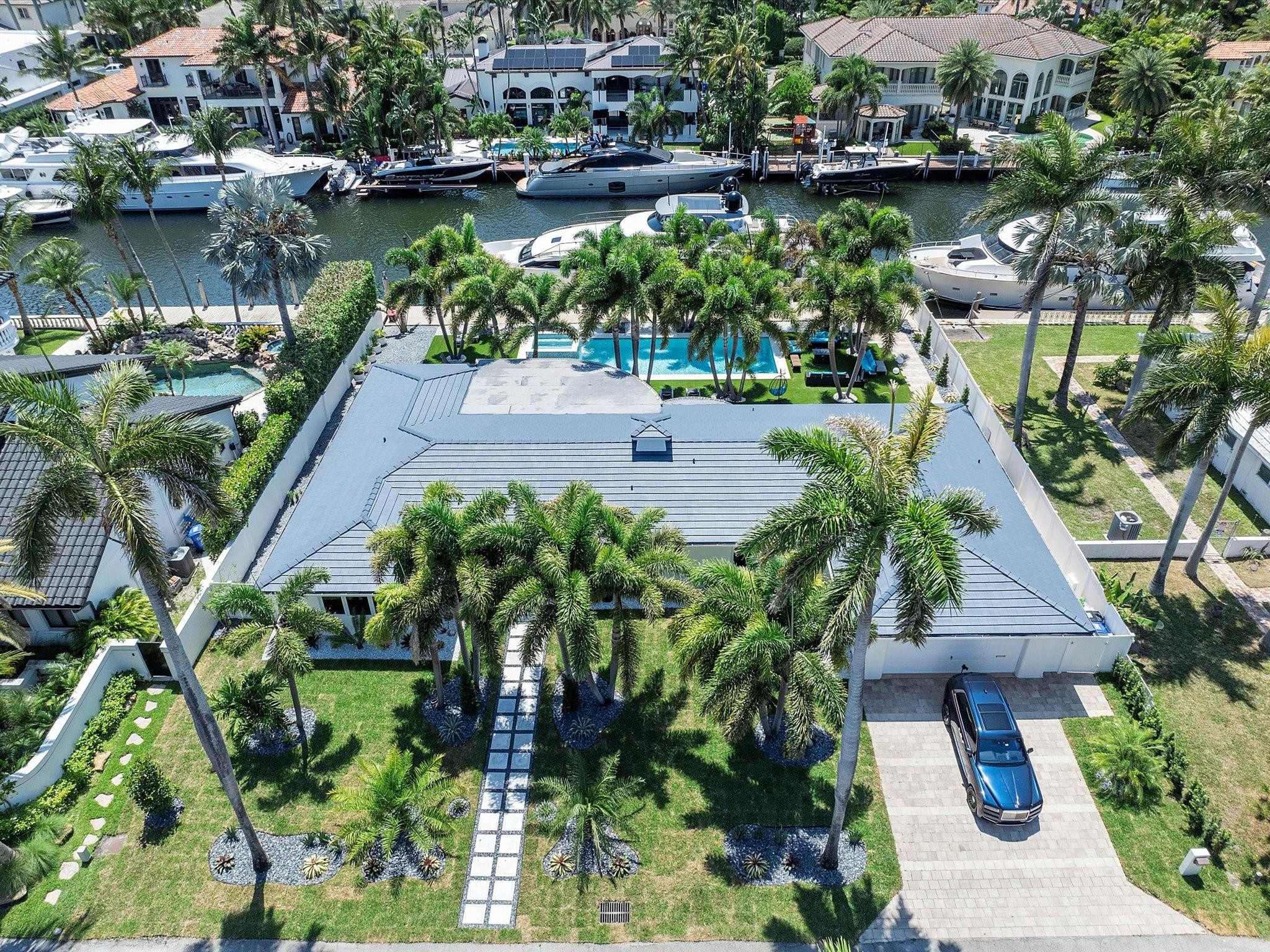 207 Royal Palm Drive