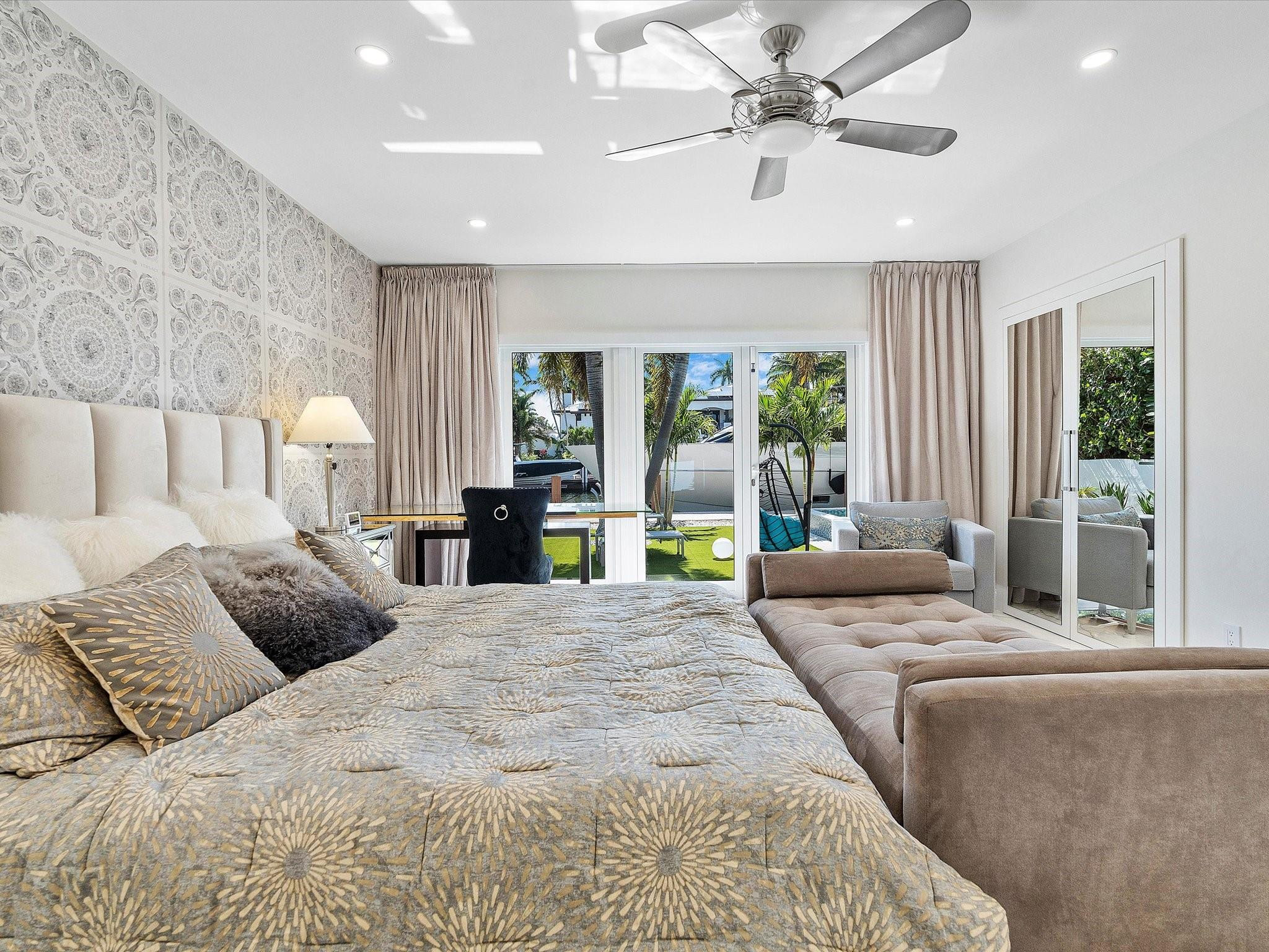 207 Royal Palm Drive