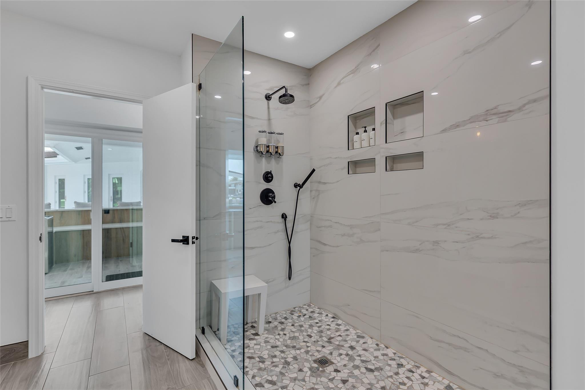 3108 NE 42nd Court