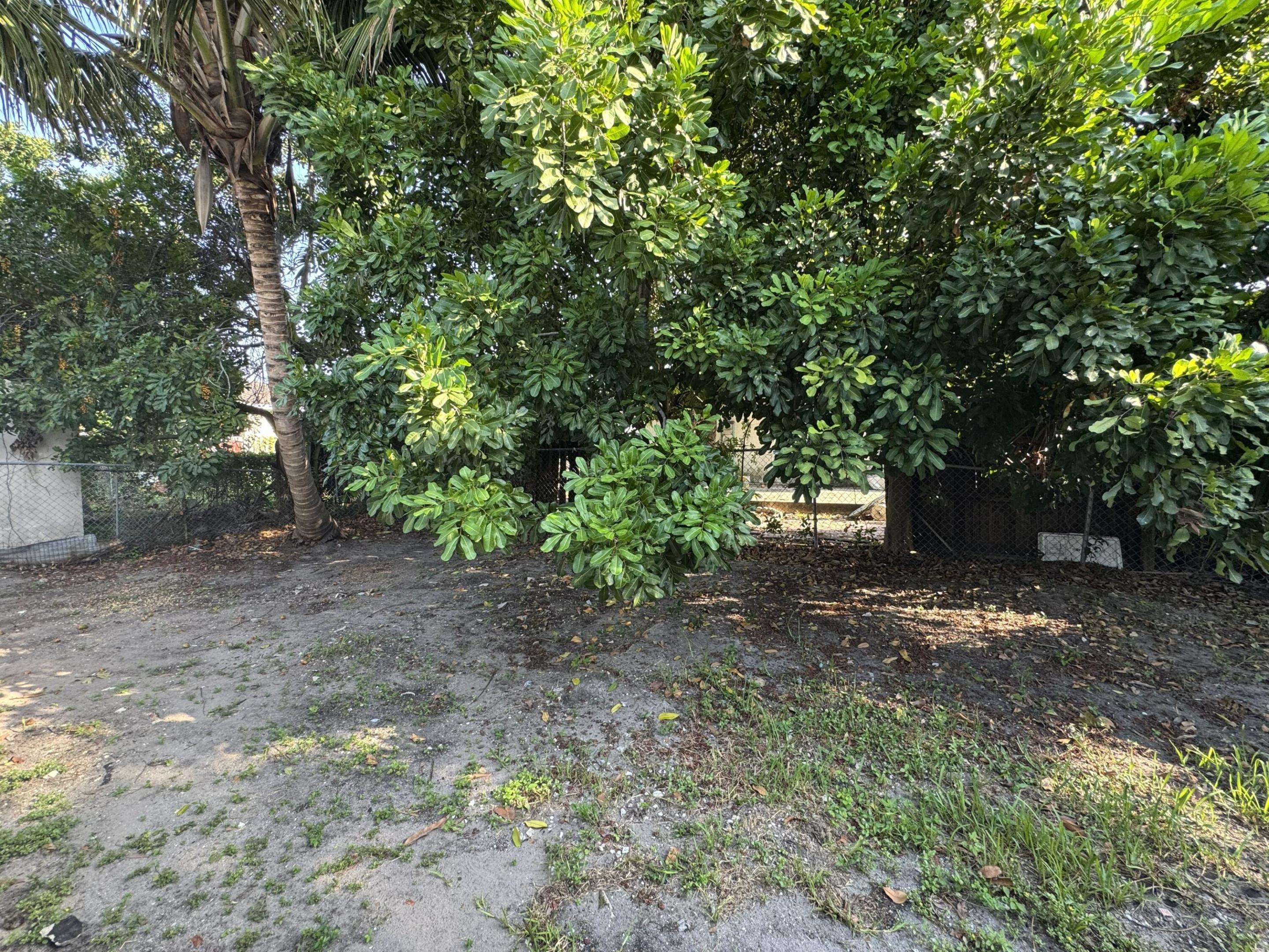 2881 NW 11th Place