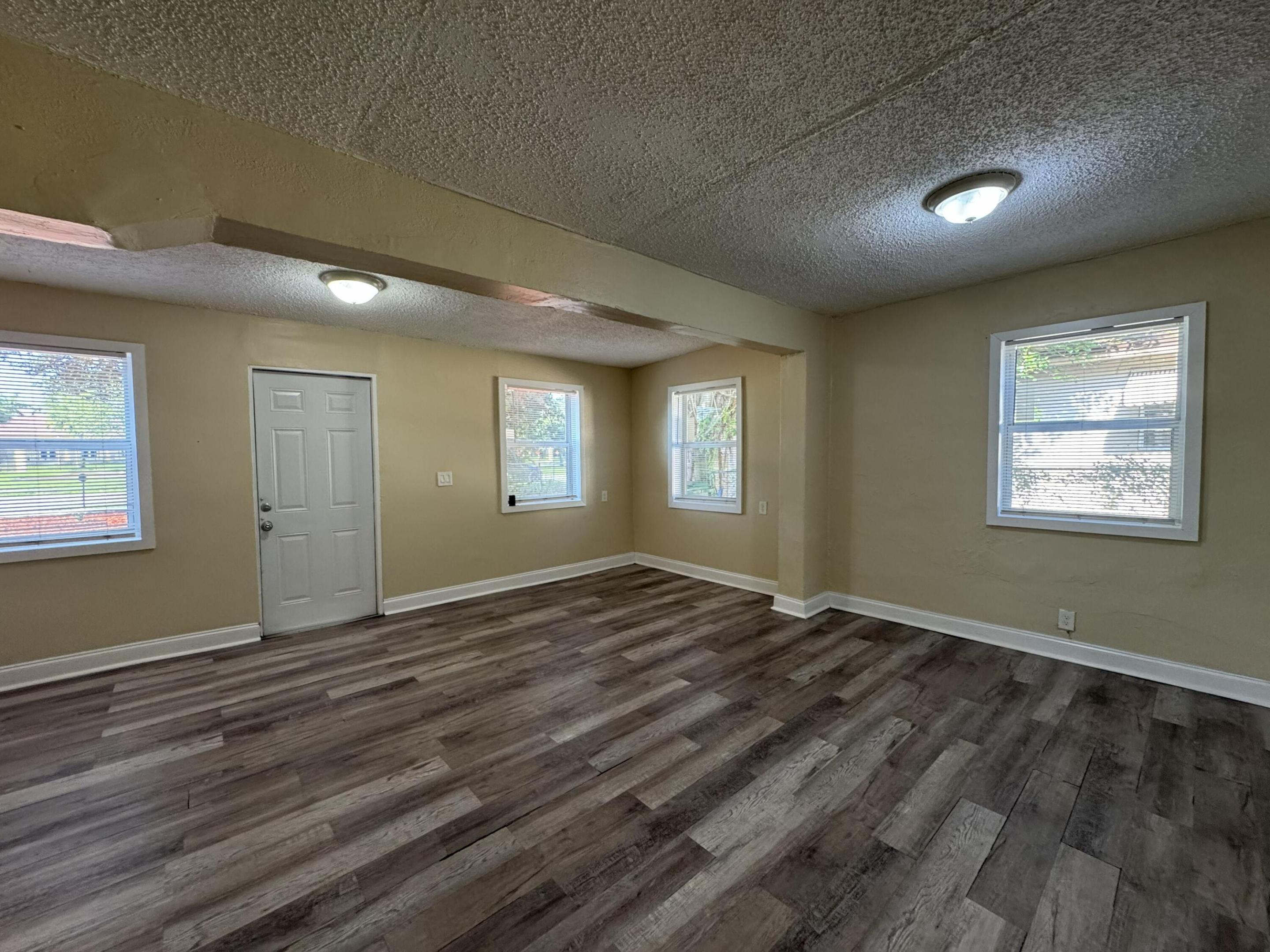 2881 NW 11th Place