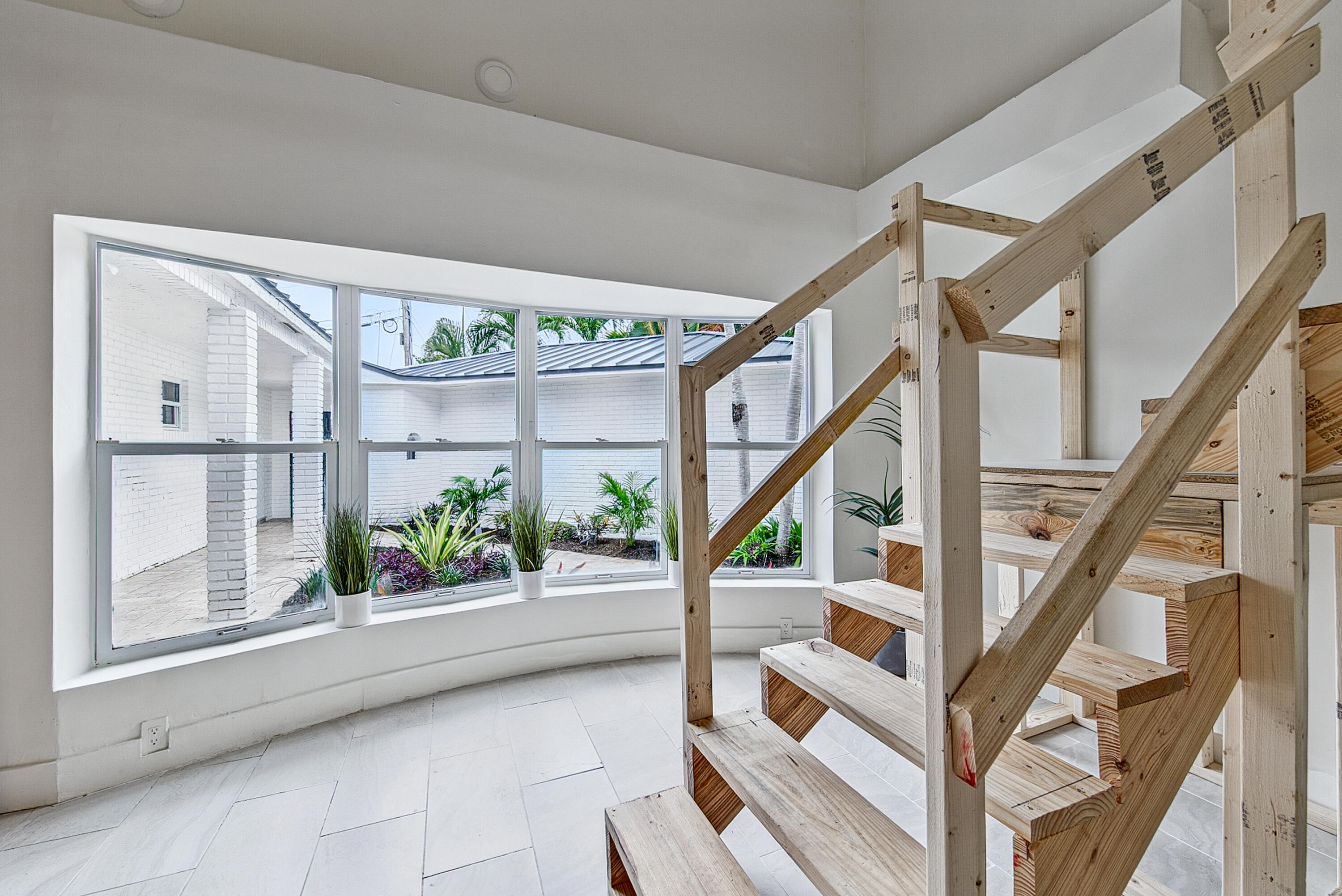 2056 NE 21st Court