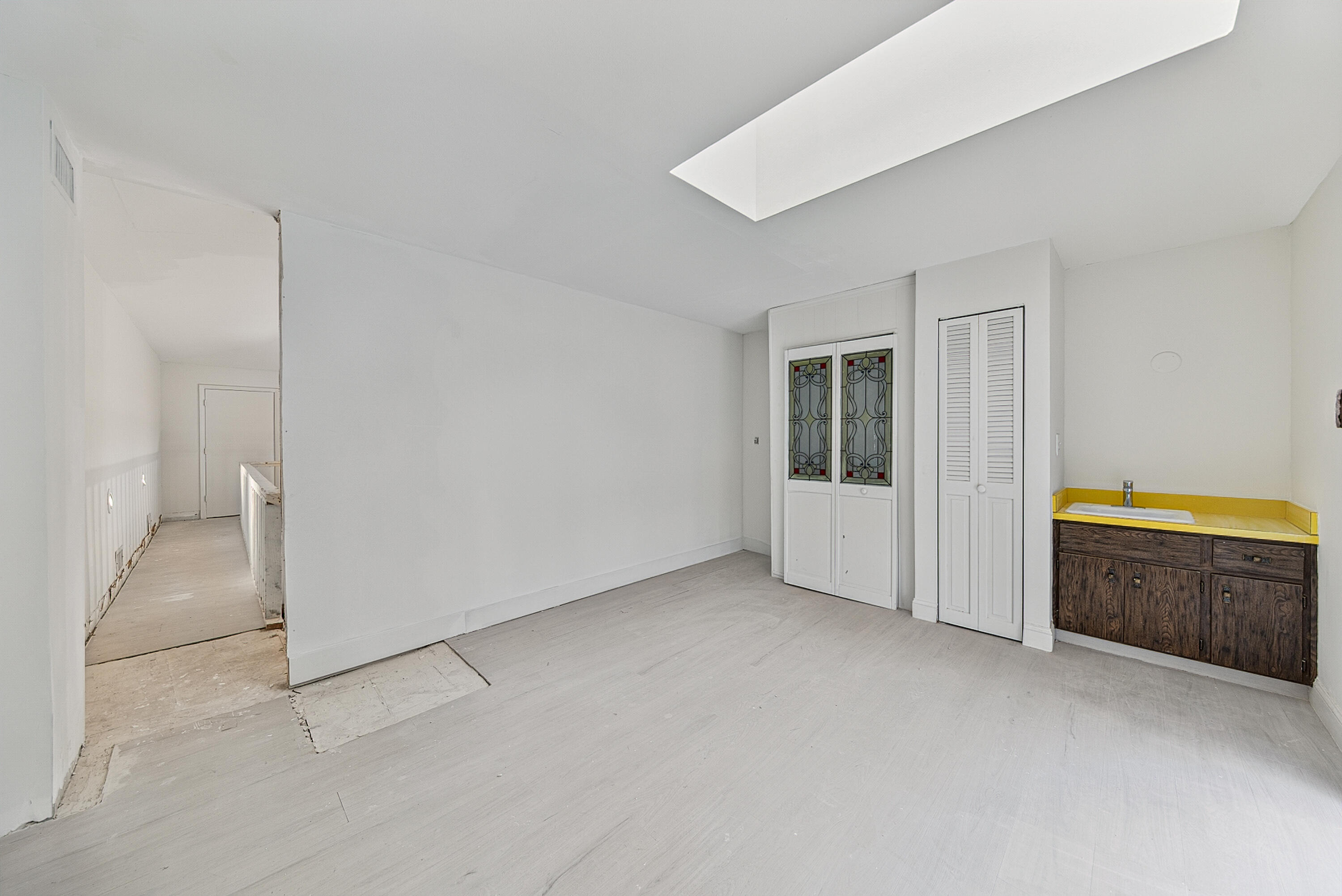 2056 NE 21st Court