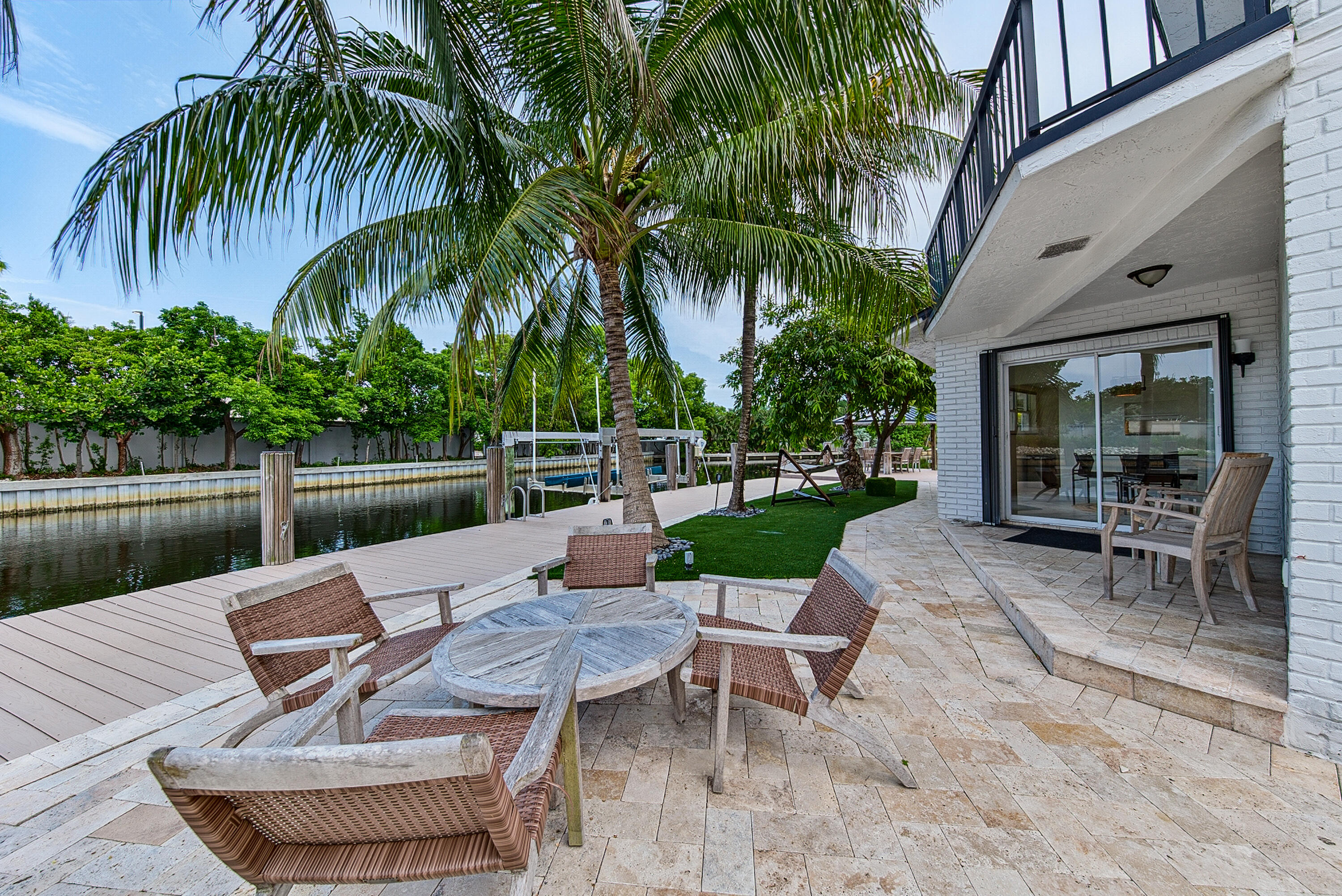 2056 NE 21st Court