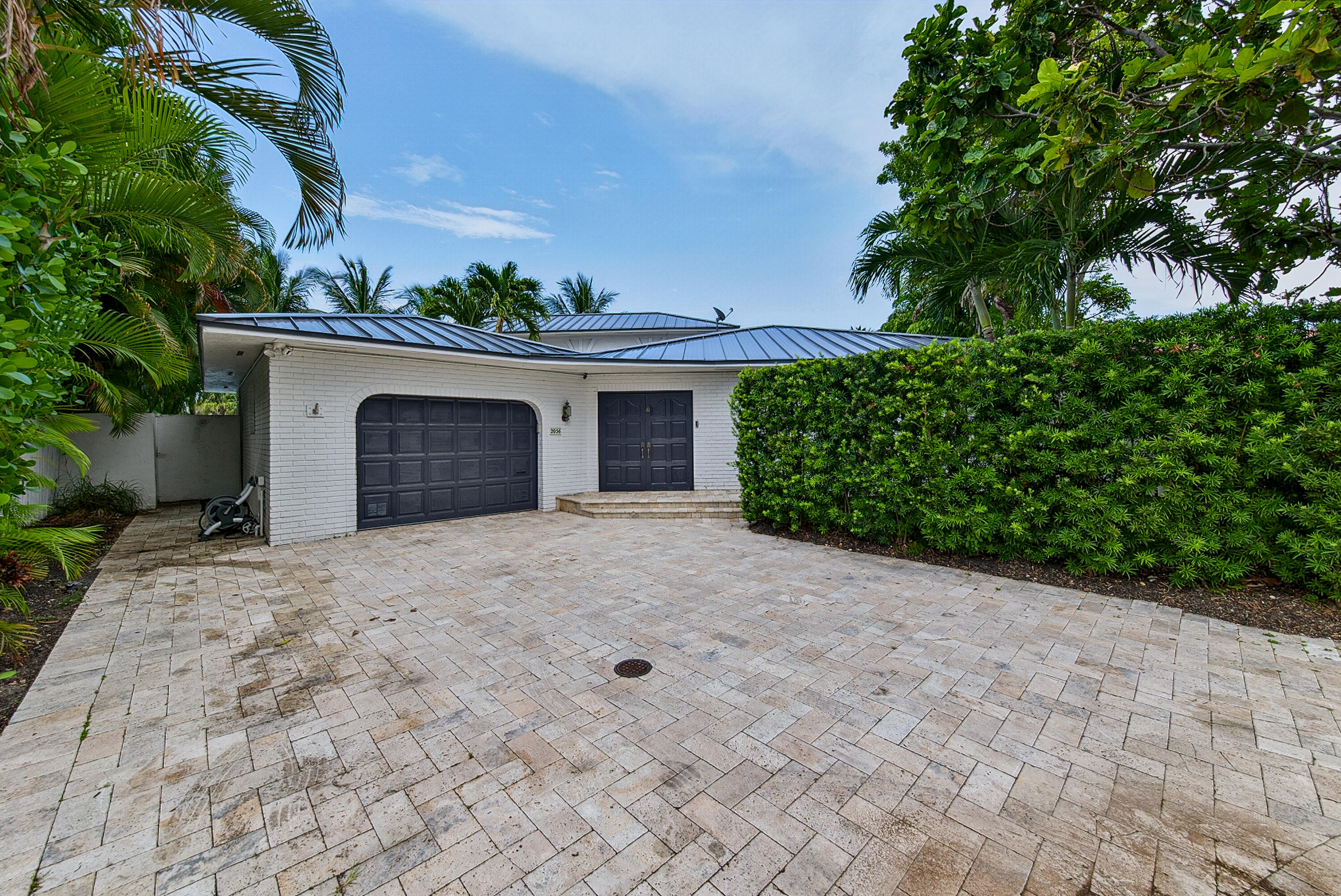 2056 NE 21st Court