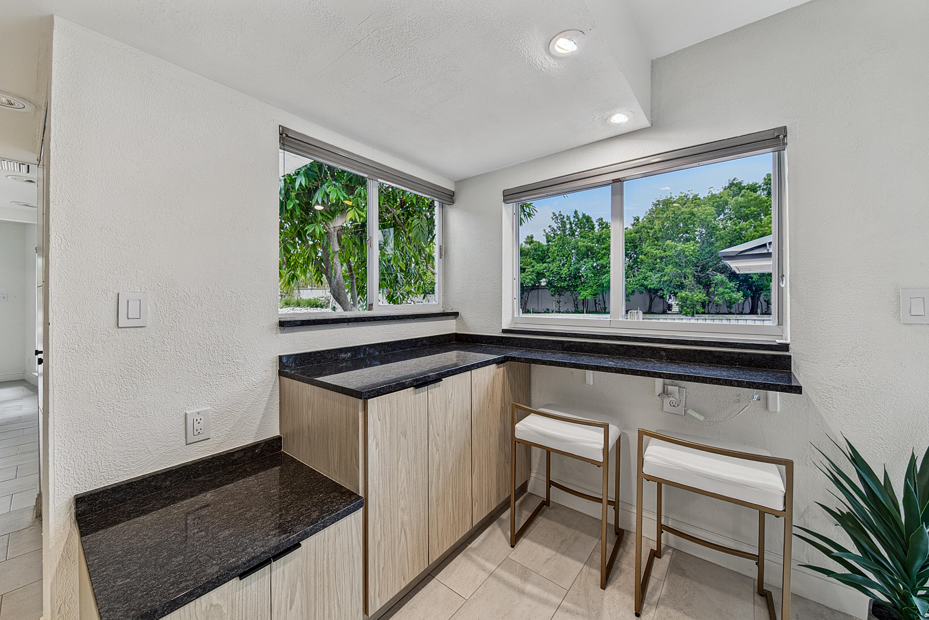 2056 NE 21st Court