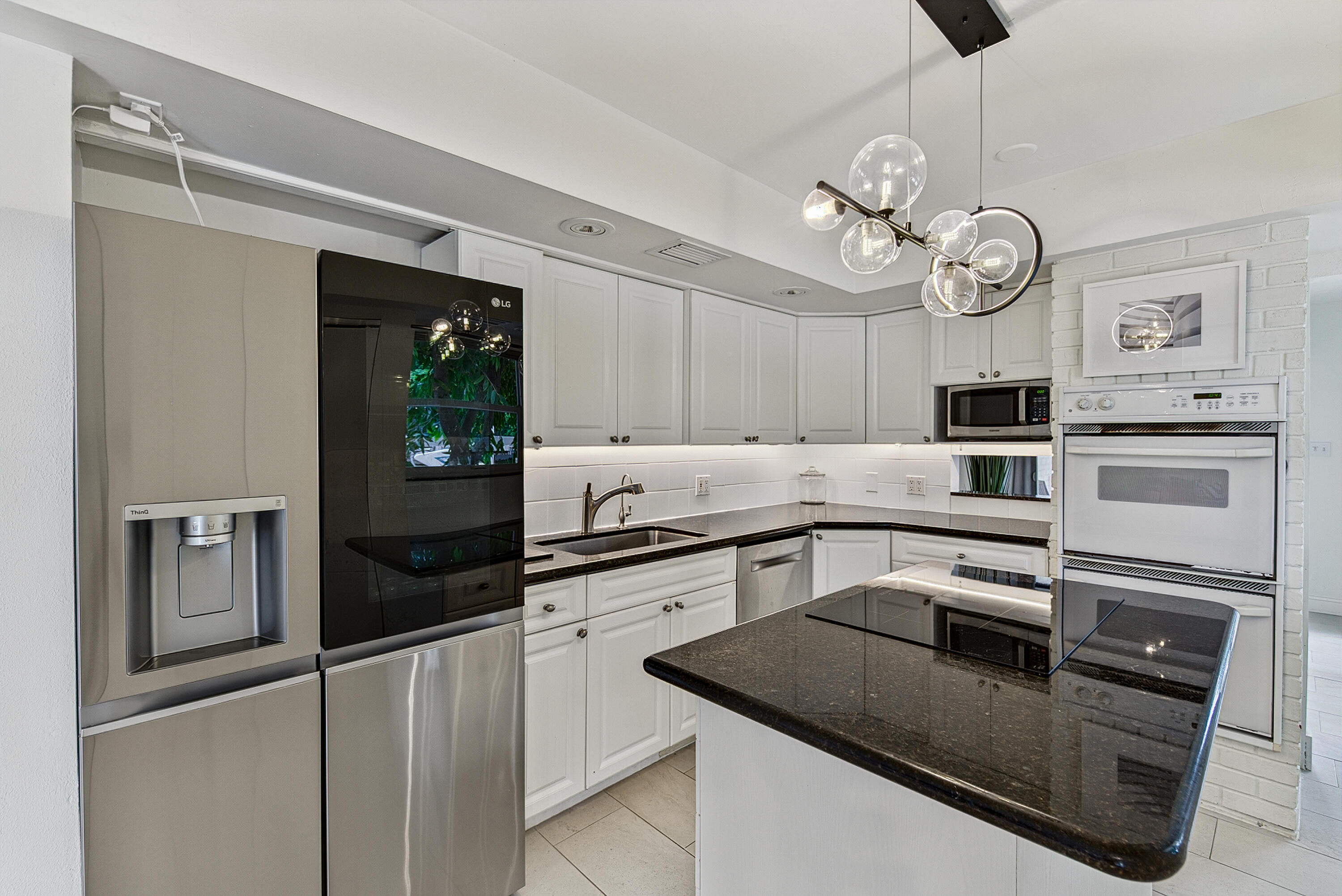 2056 NE 21st Court