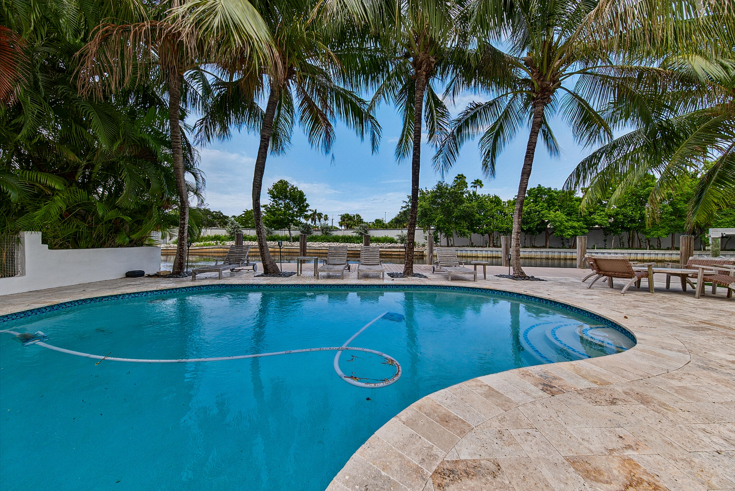 2056 NE 21st Court