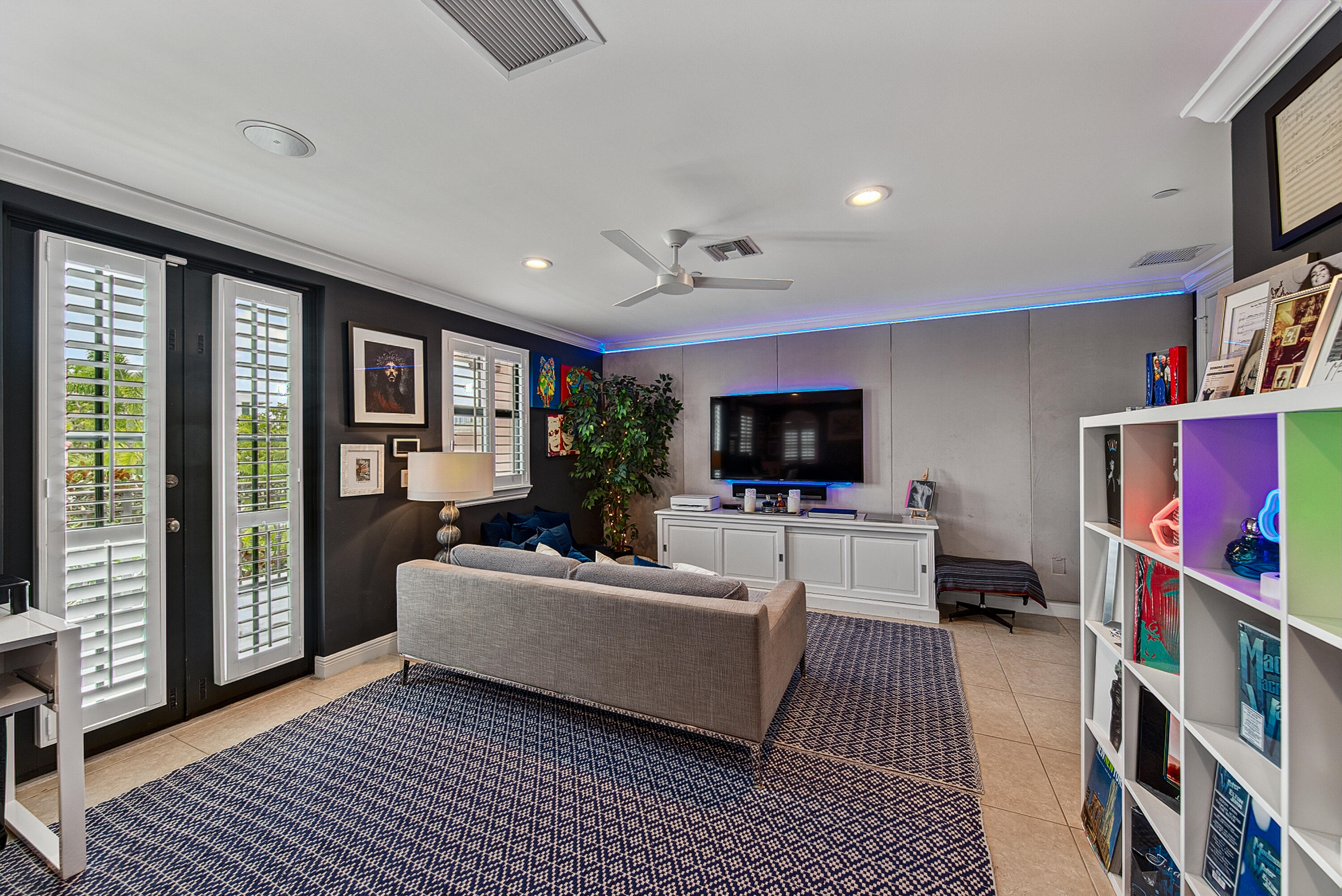 31 SE 10th Avenue