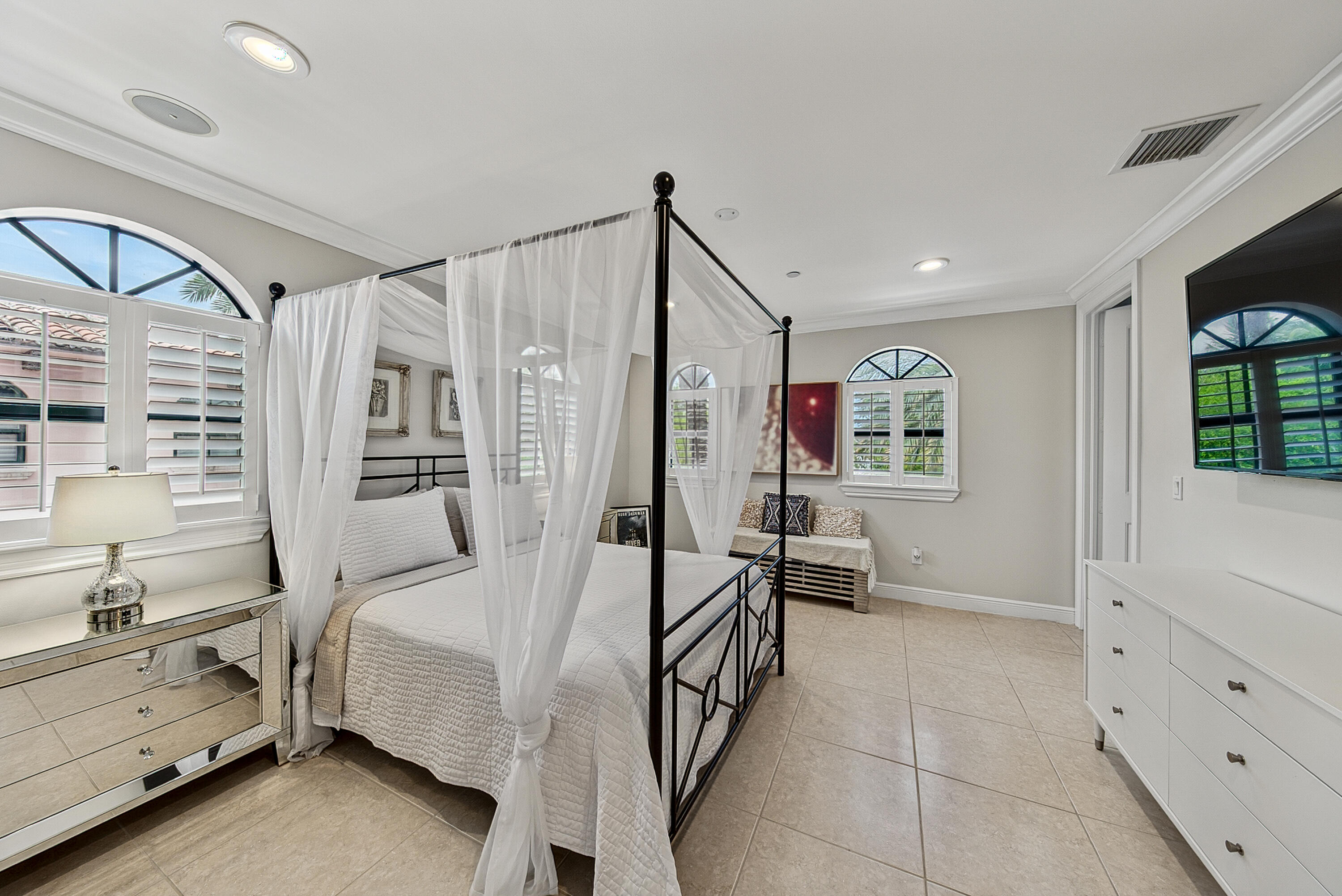 31 SE 10th Avenue