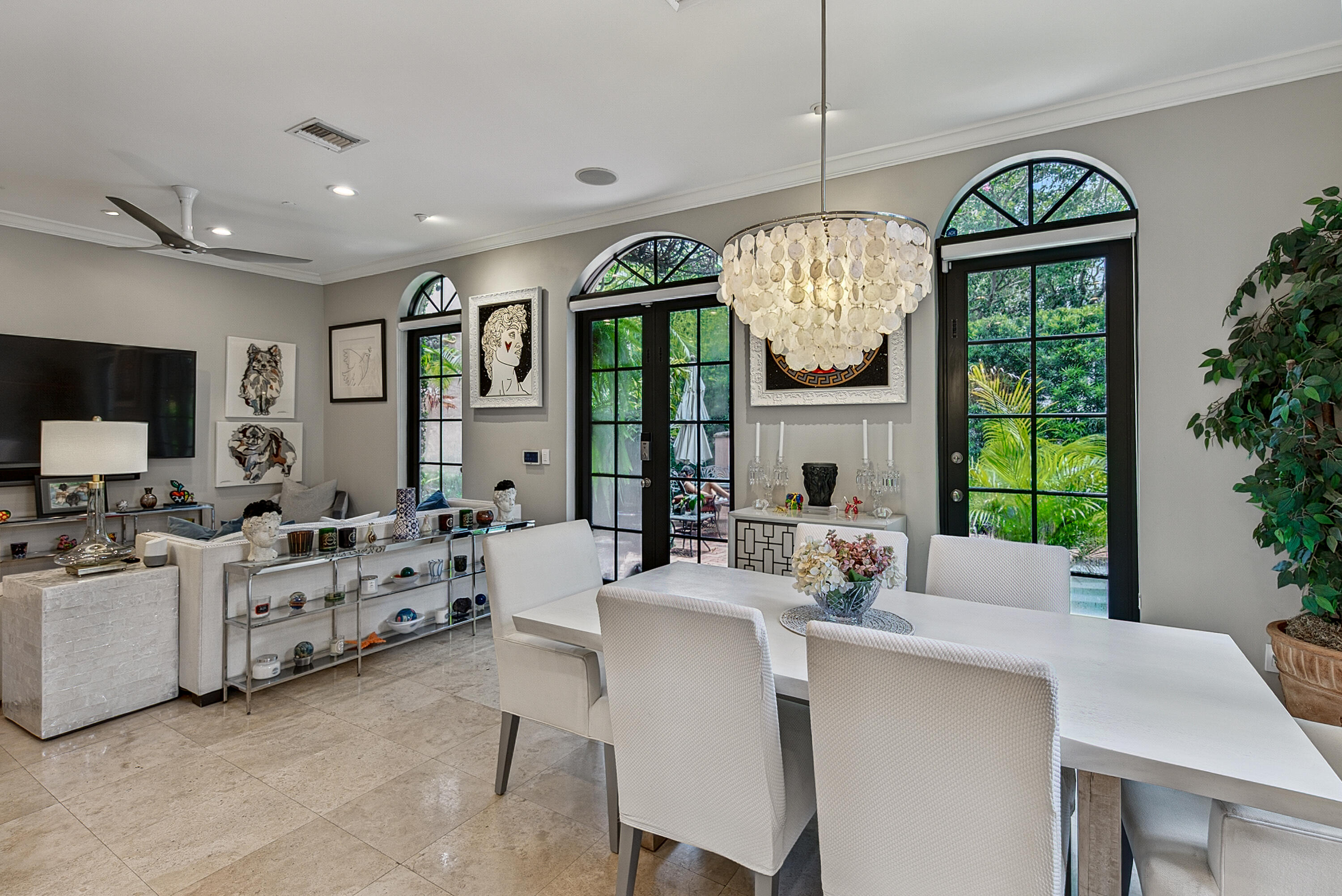 31 SE 10th Avenue