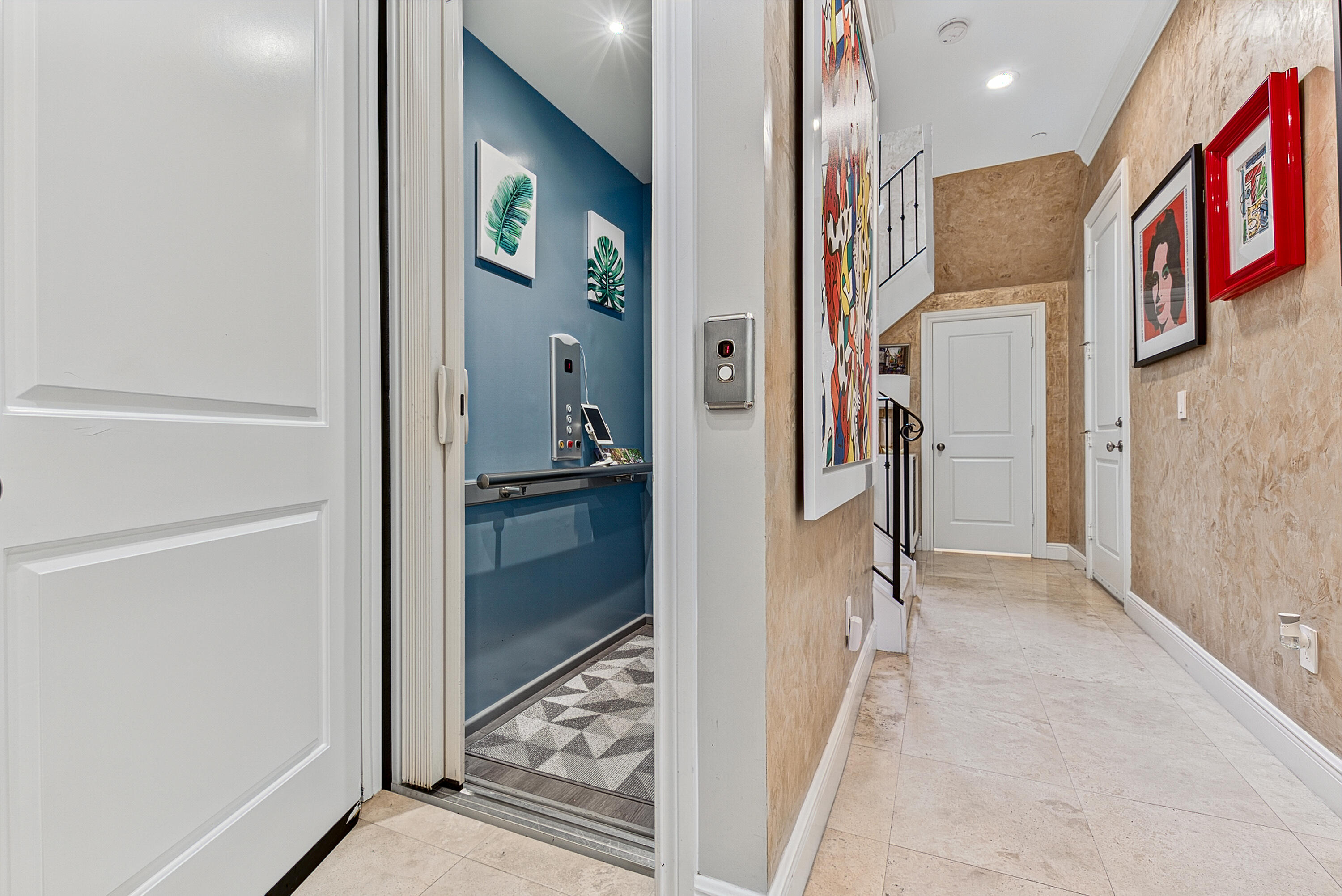 31 SE 10th Avenue