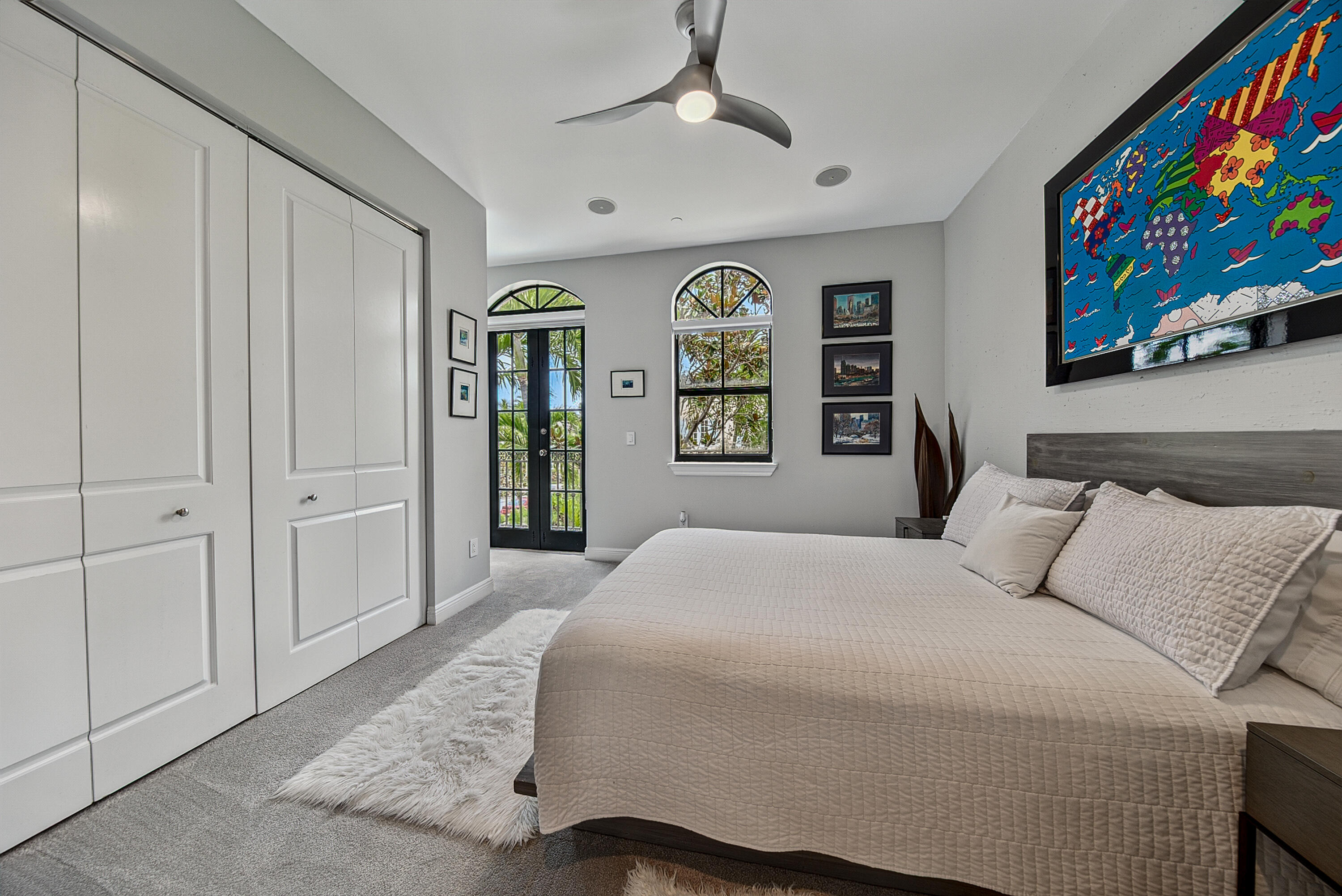31 SE 10th Avenue
