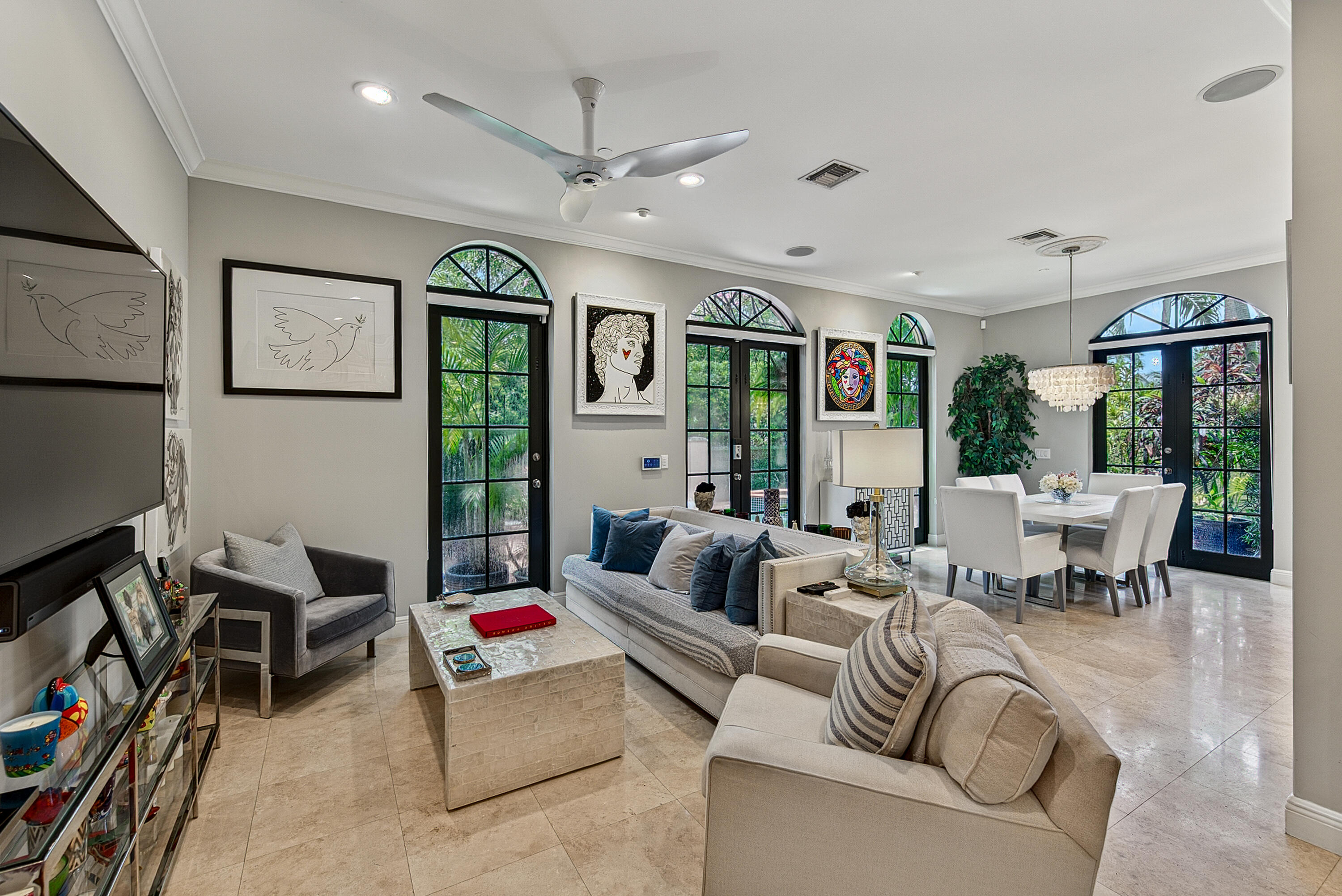31 SE 10th Avenue