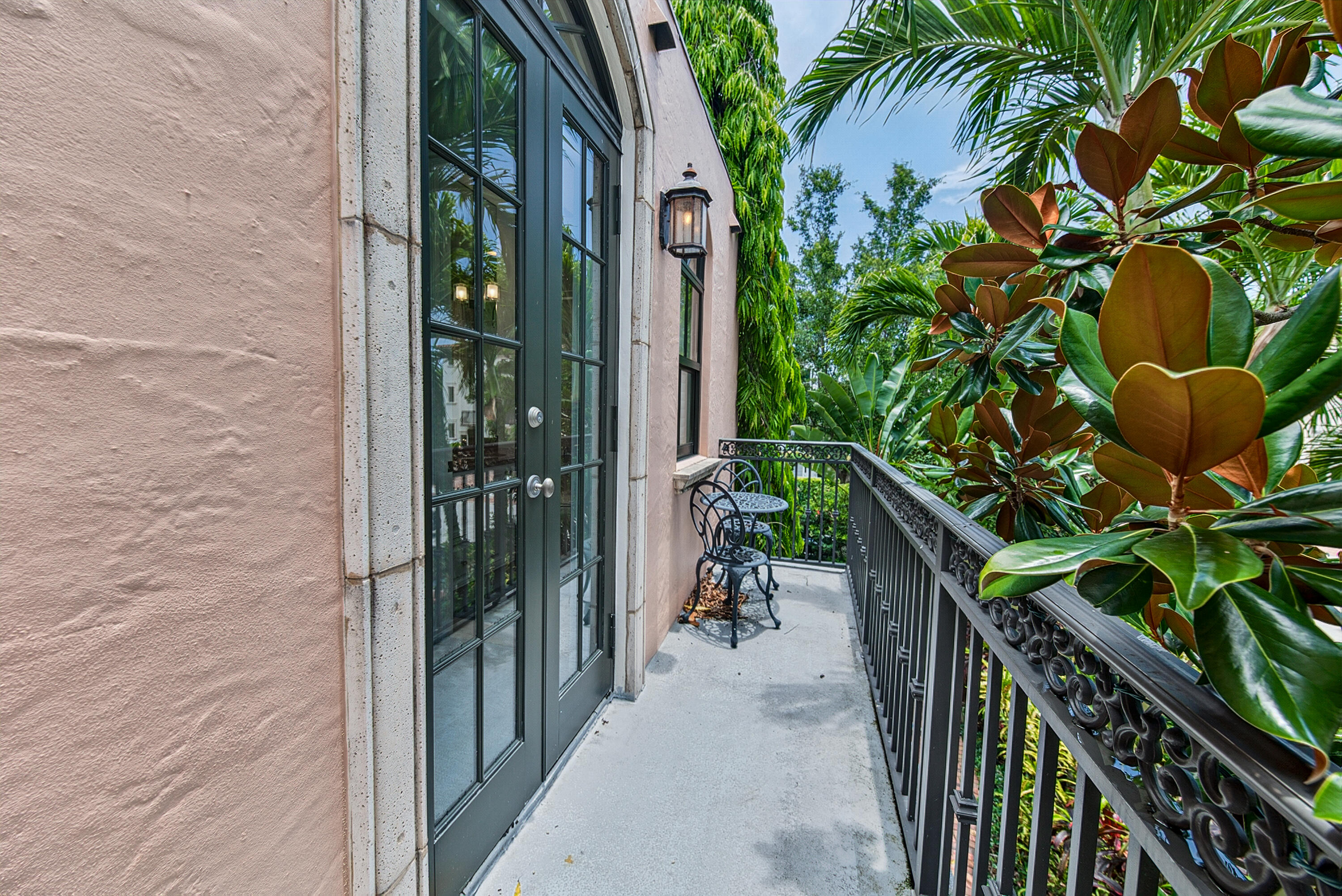 31 SE 10th Avenue