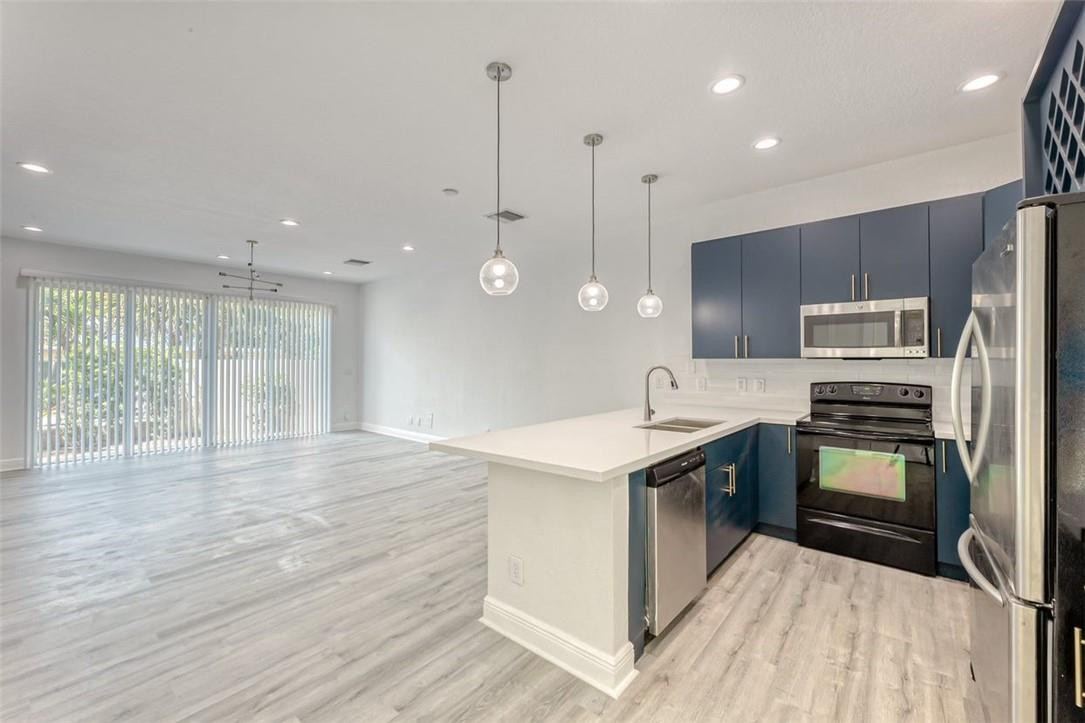 502 SW 4th Avenue 1