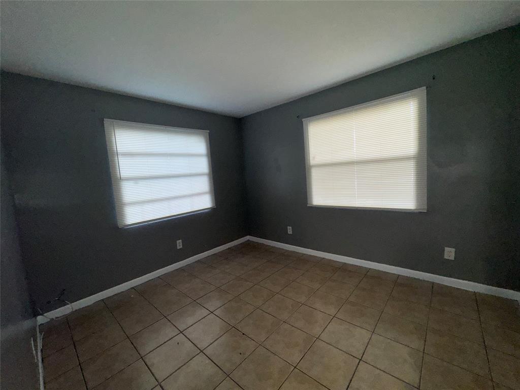 1132 NW 4th Avenue 1