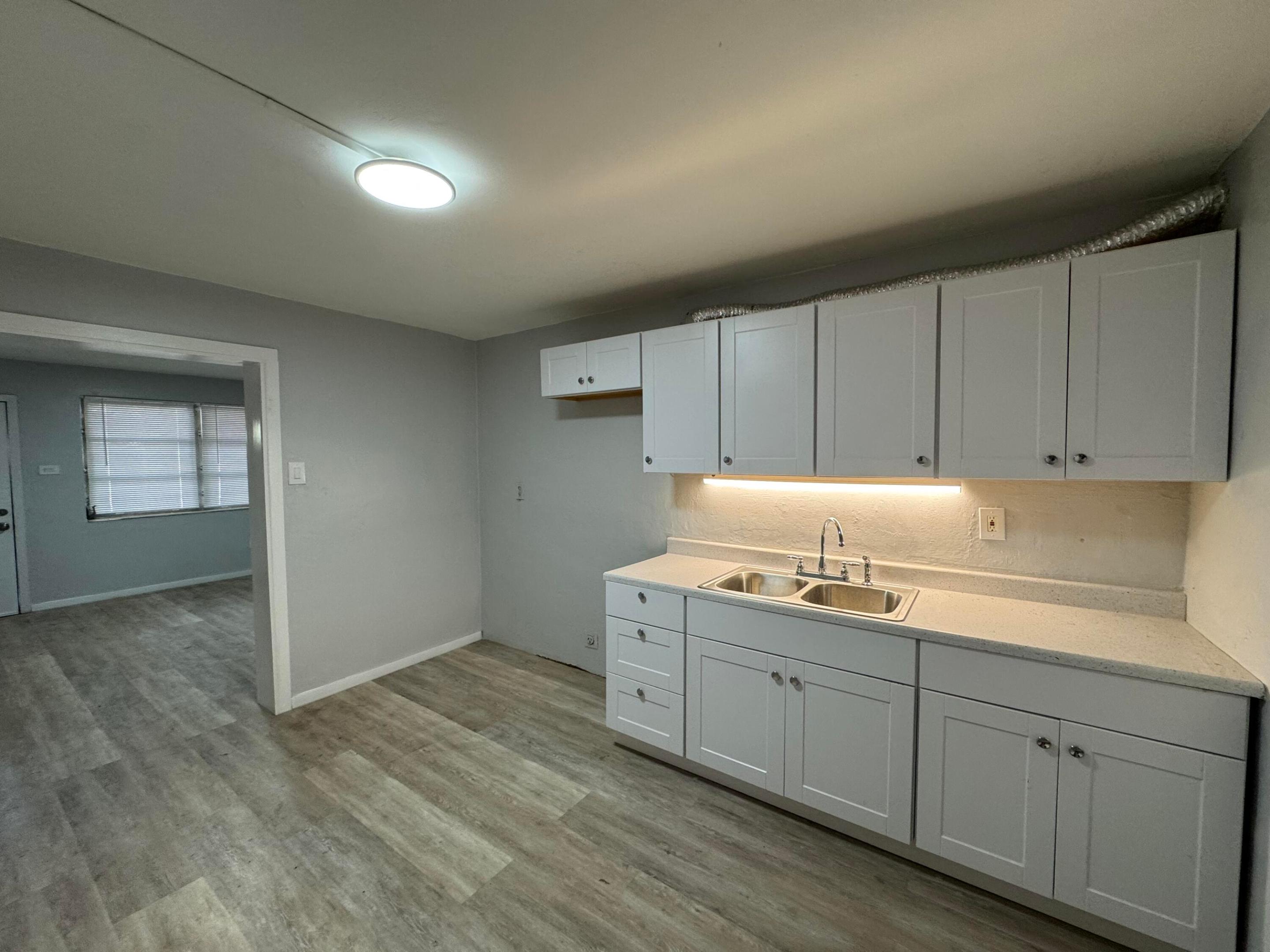 304 NW 14th Avenue