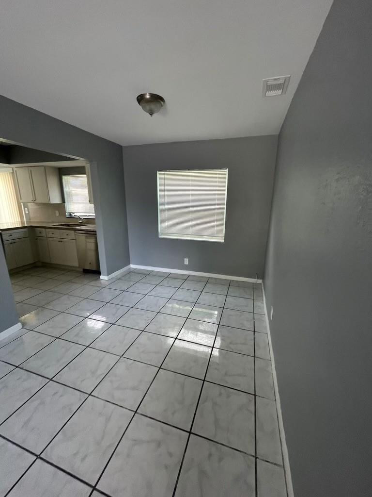 6623 Inwood
