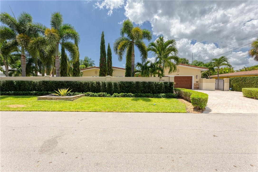 2726 NE 25TH Place
