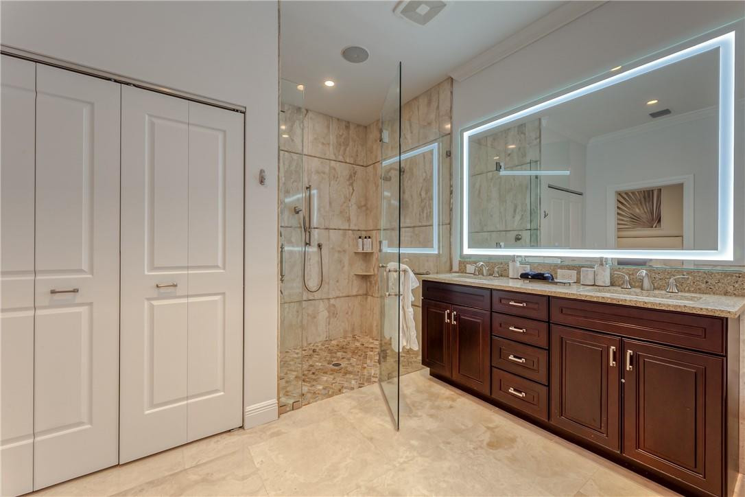 2726 NE 25TH Place