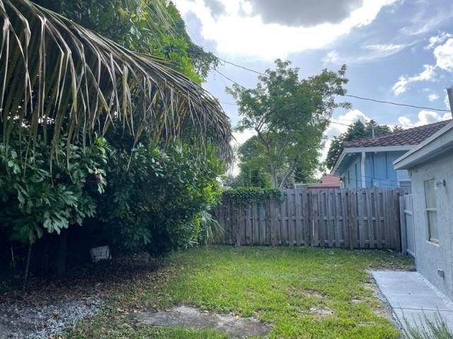 2881 NW 11th Pl