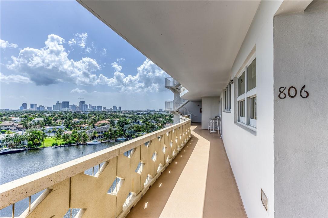 333 SUNSET DR 806