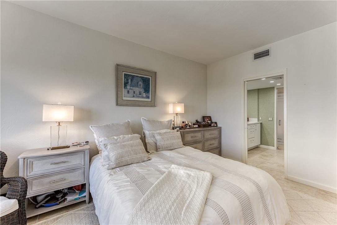 333 SUNSET DR 806