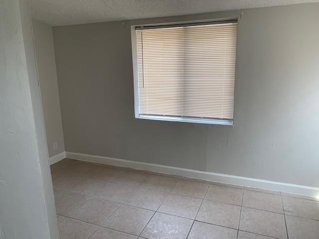 1301 NW 3RD AV