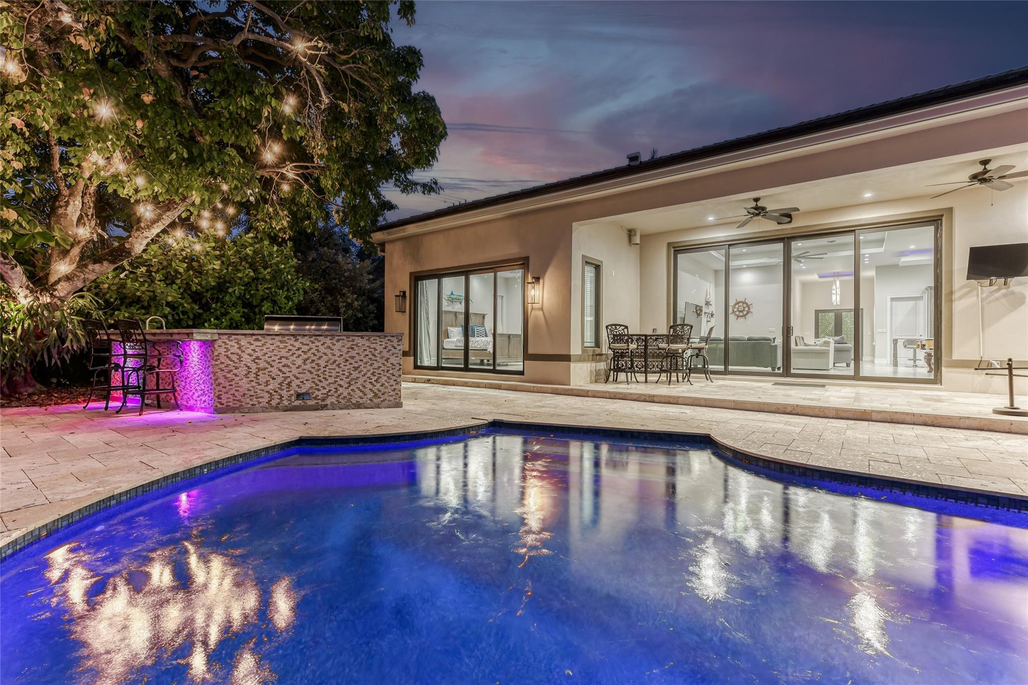 829 PONCE DE LEON DR