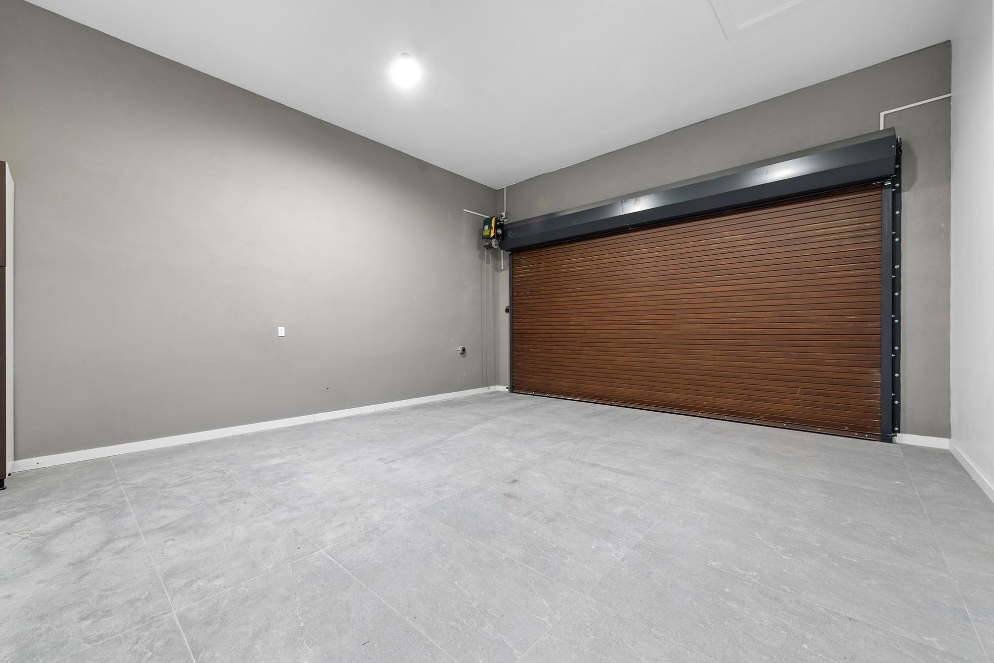 1237 Seabreeze Blvd