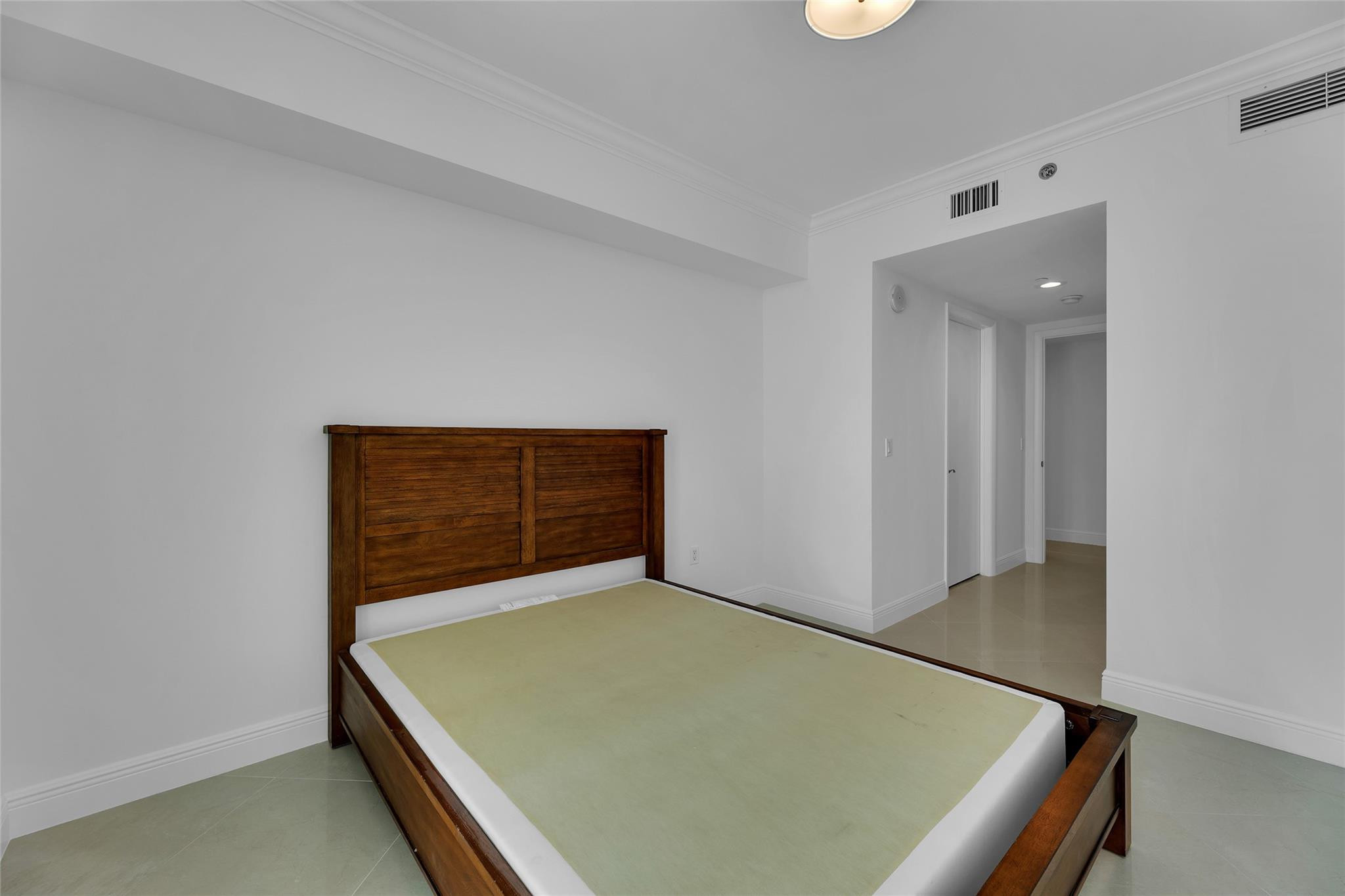 101 S Beach Blvd 902