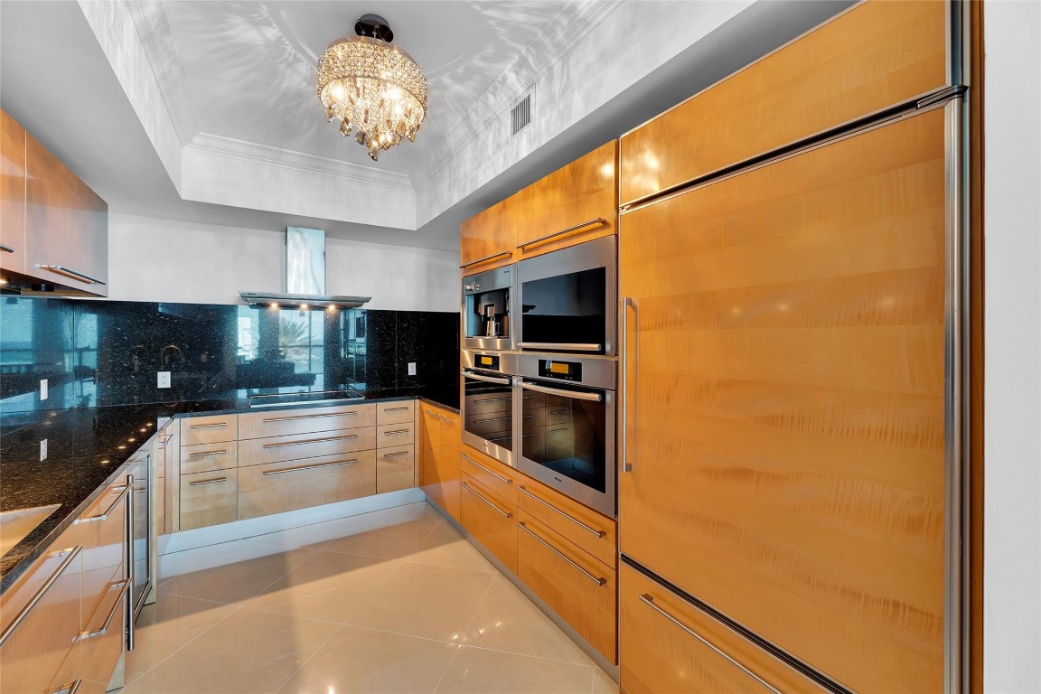 101 S Beach Blvd 902