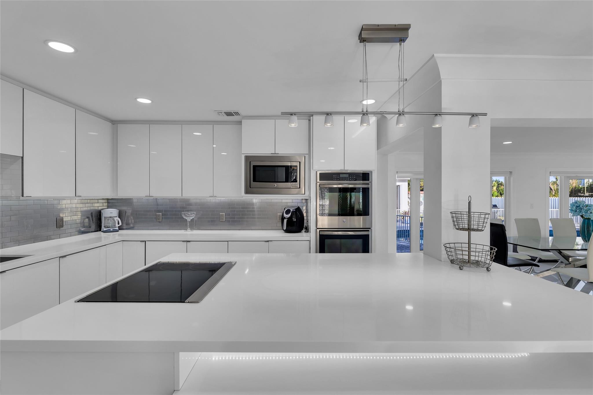 4420 NE 25TH AVE