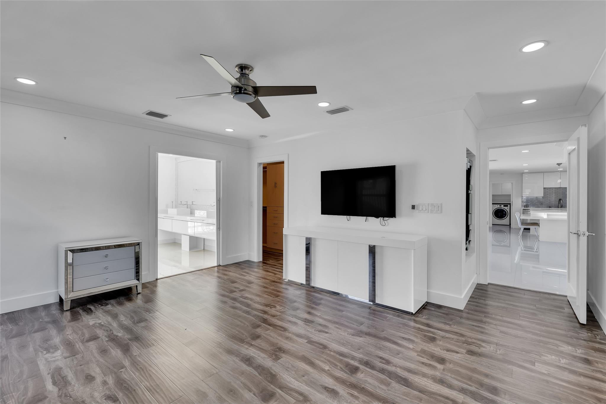 4420 NE 25TH AVE