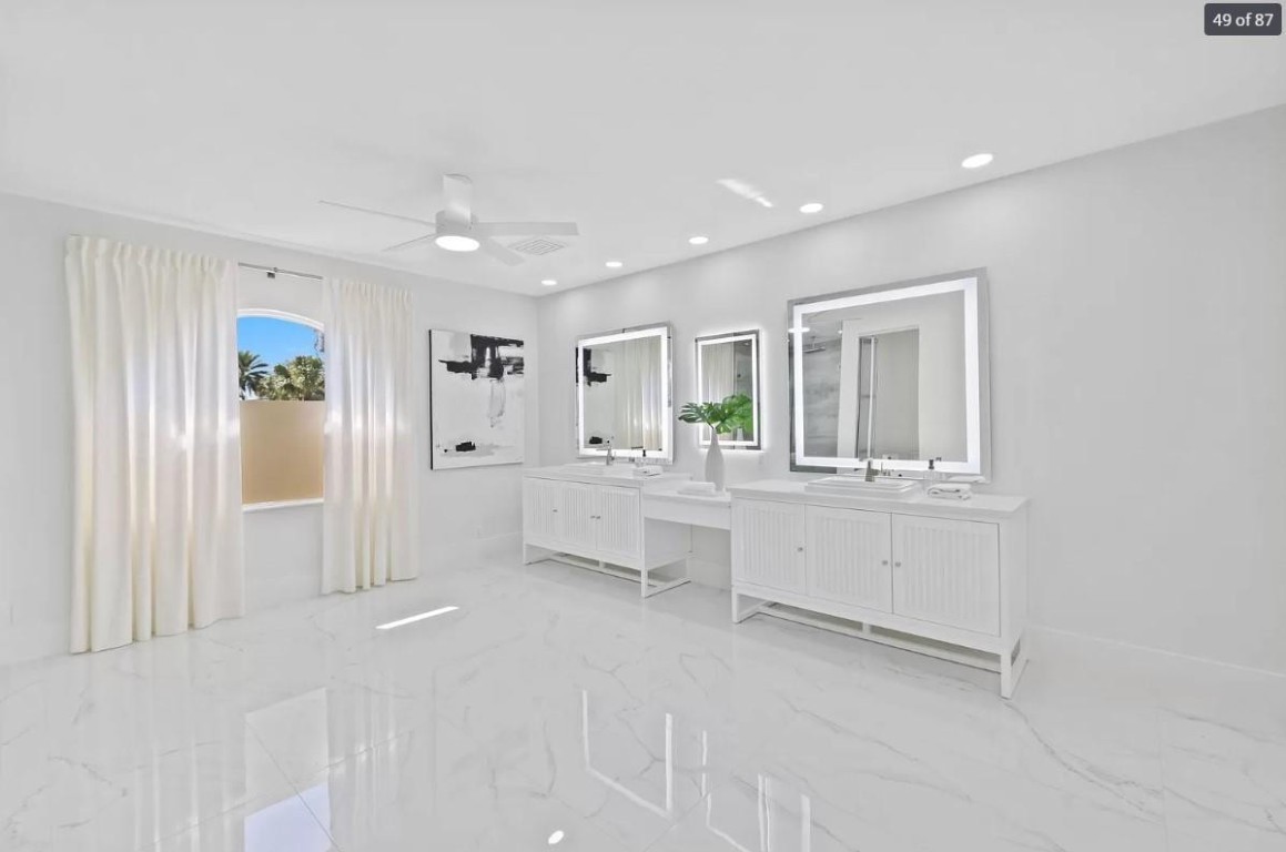 2525 Sea Island Drive