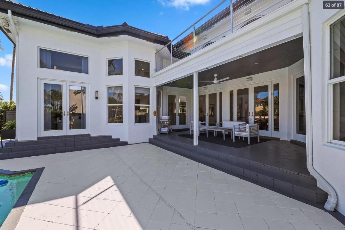 2525 Sea Island Drive