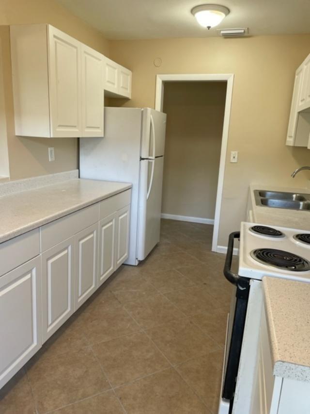 2744 NW 8th Street