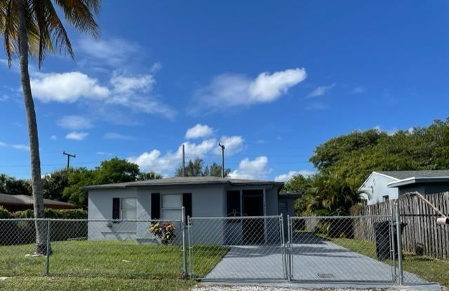 1033 NW 4th Ave