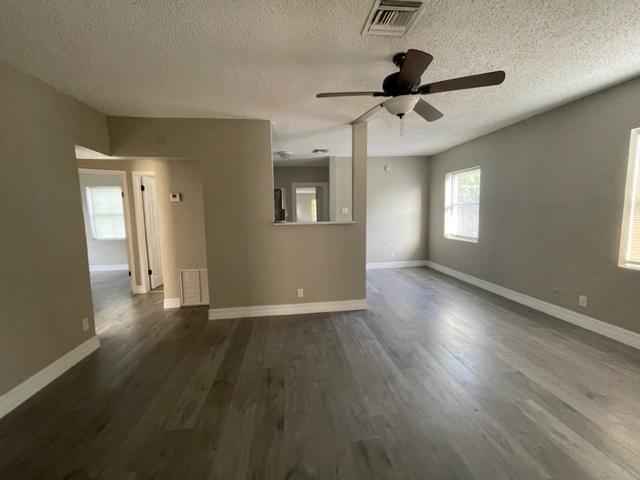 1033 NW 4th Ave
