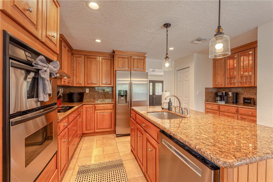 3351 NE 17th Way